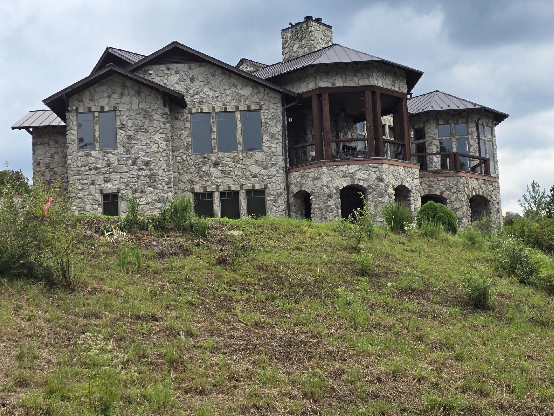 144 Seven Ridges Rd - Photo 2