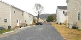 210 W 29th St - Photo 4