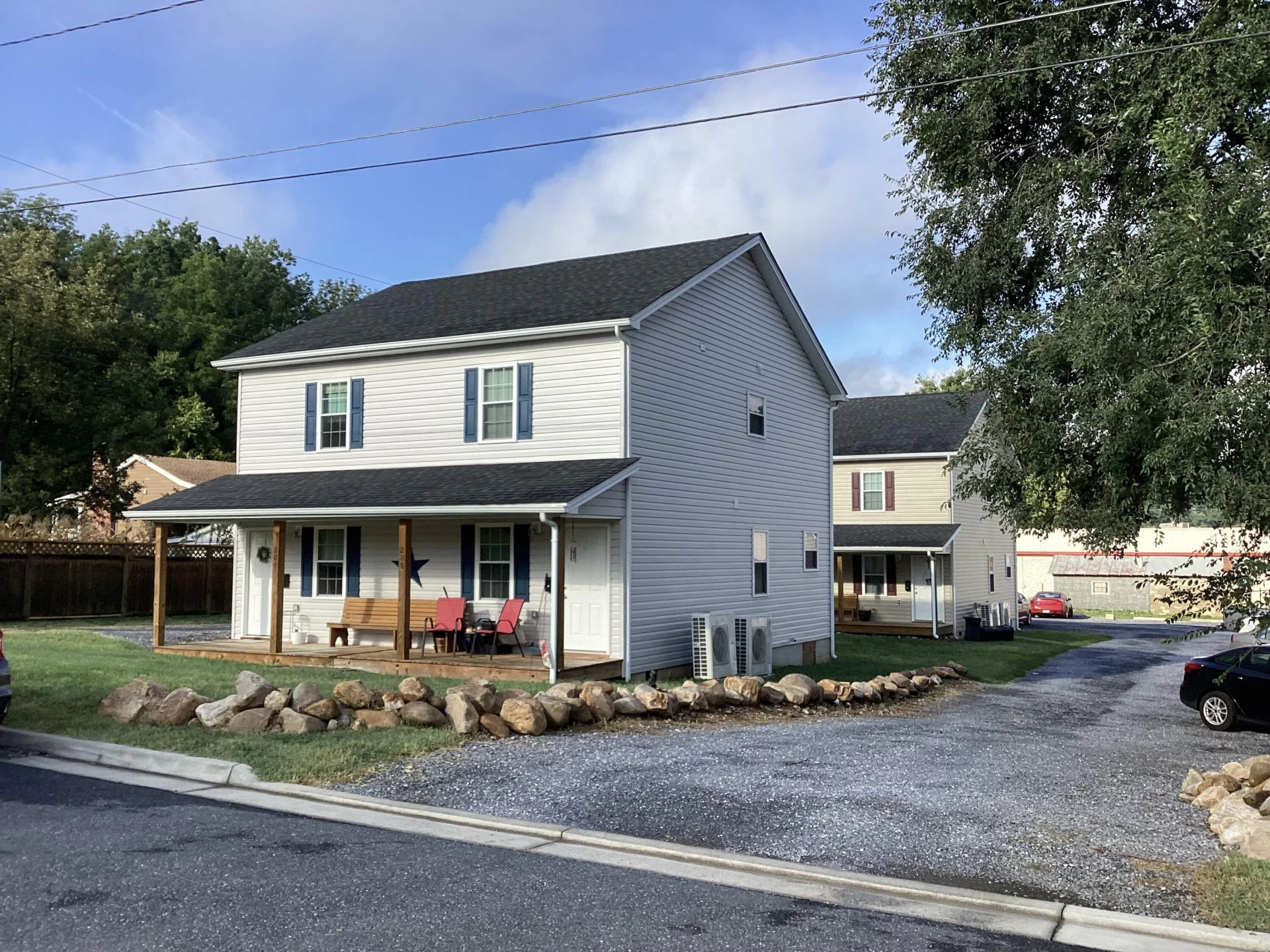 210 W 29th St - Photo 5