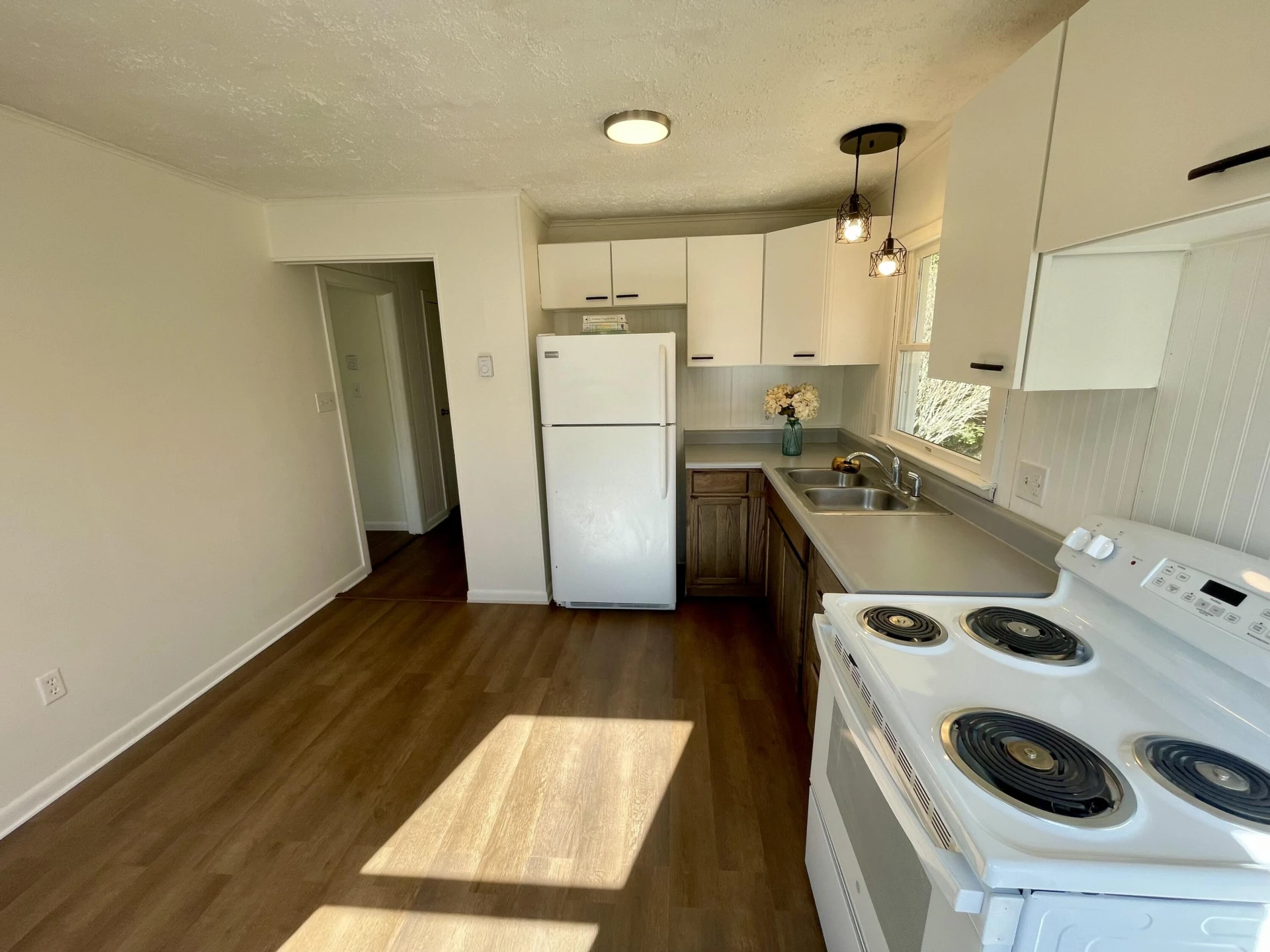 1914 Cedar Ave - Photo 6