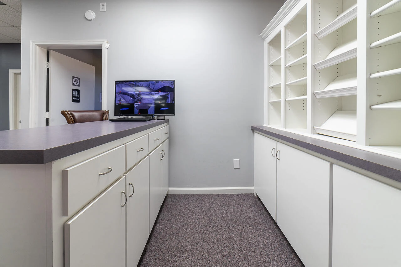 3997 S LEE Highway - Photo 21