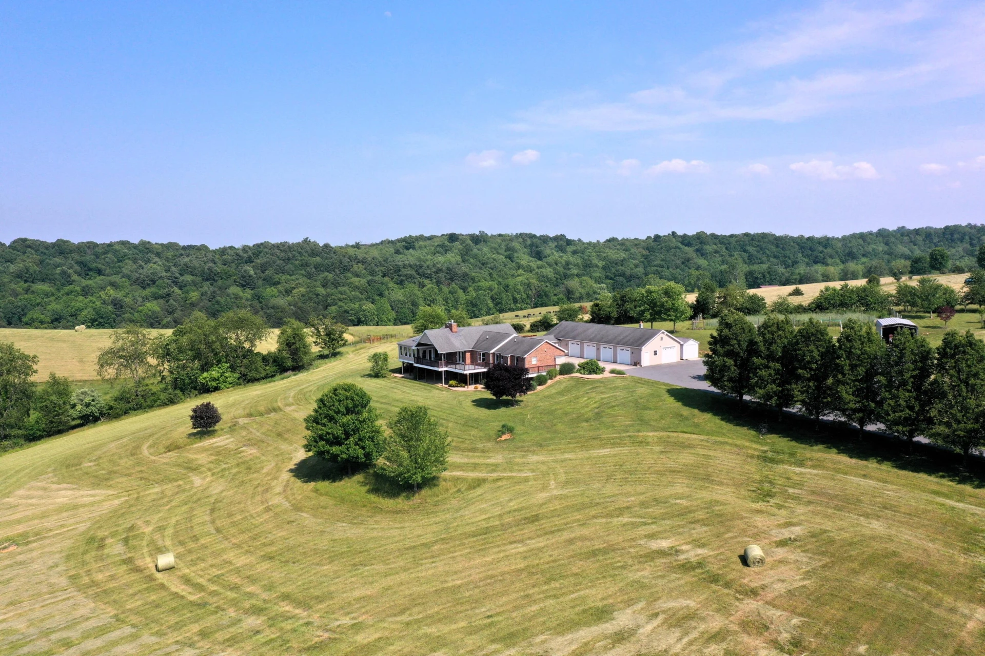 162 Trinity Ln
