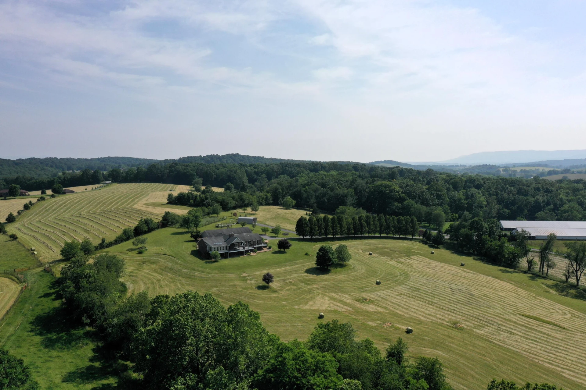 162 Trinity Ln - Photo 4