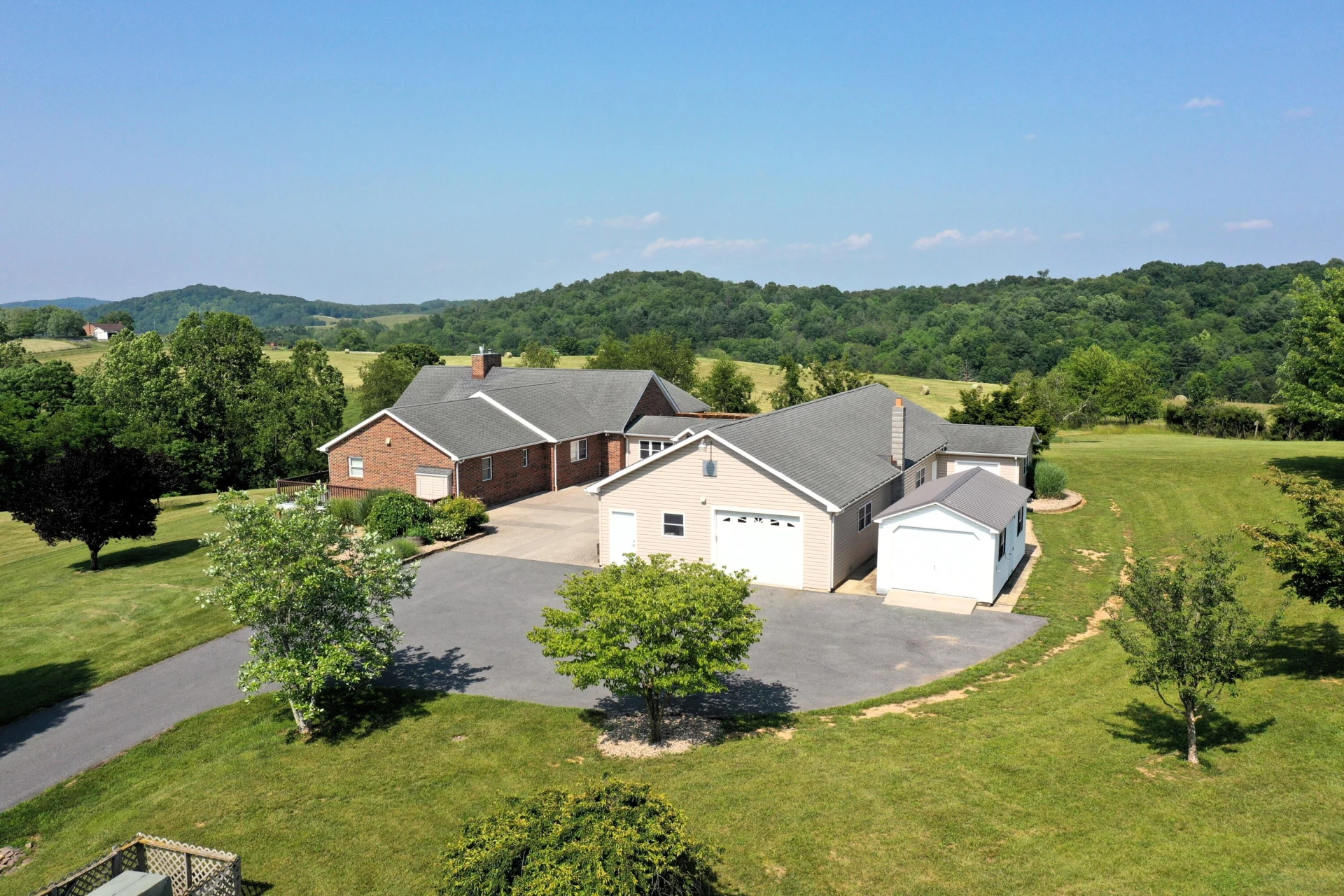 162 Trinity Ln - Photo 8