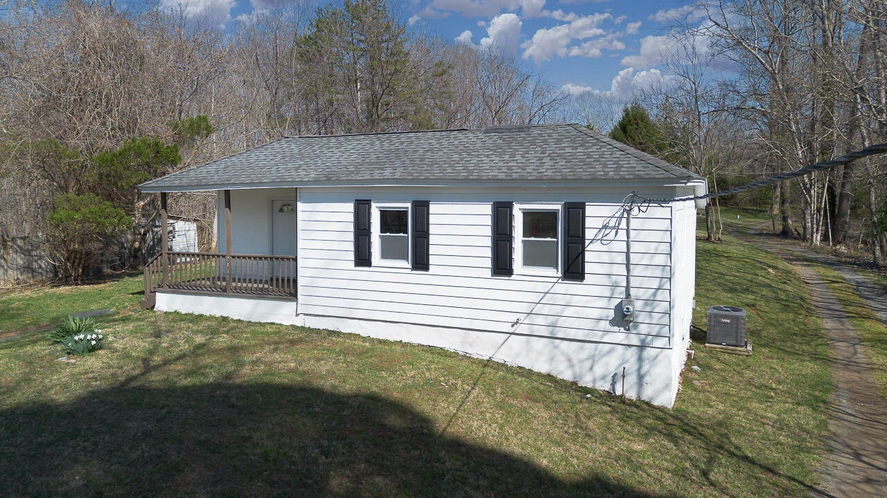 7540 Damon Rd - Photo 3
