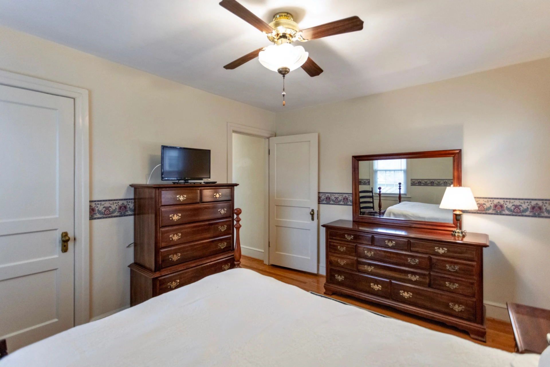 809 S Main St - Photo 11