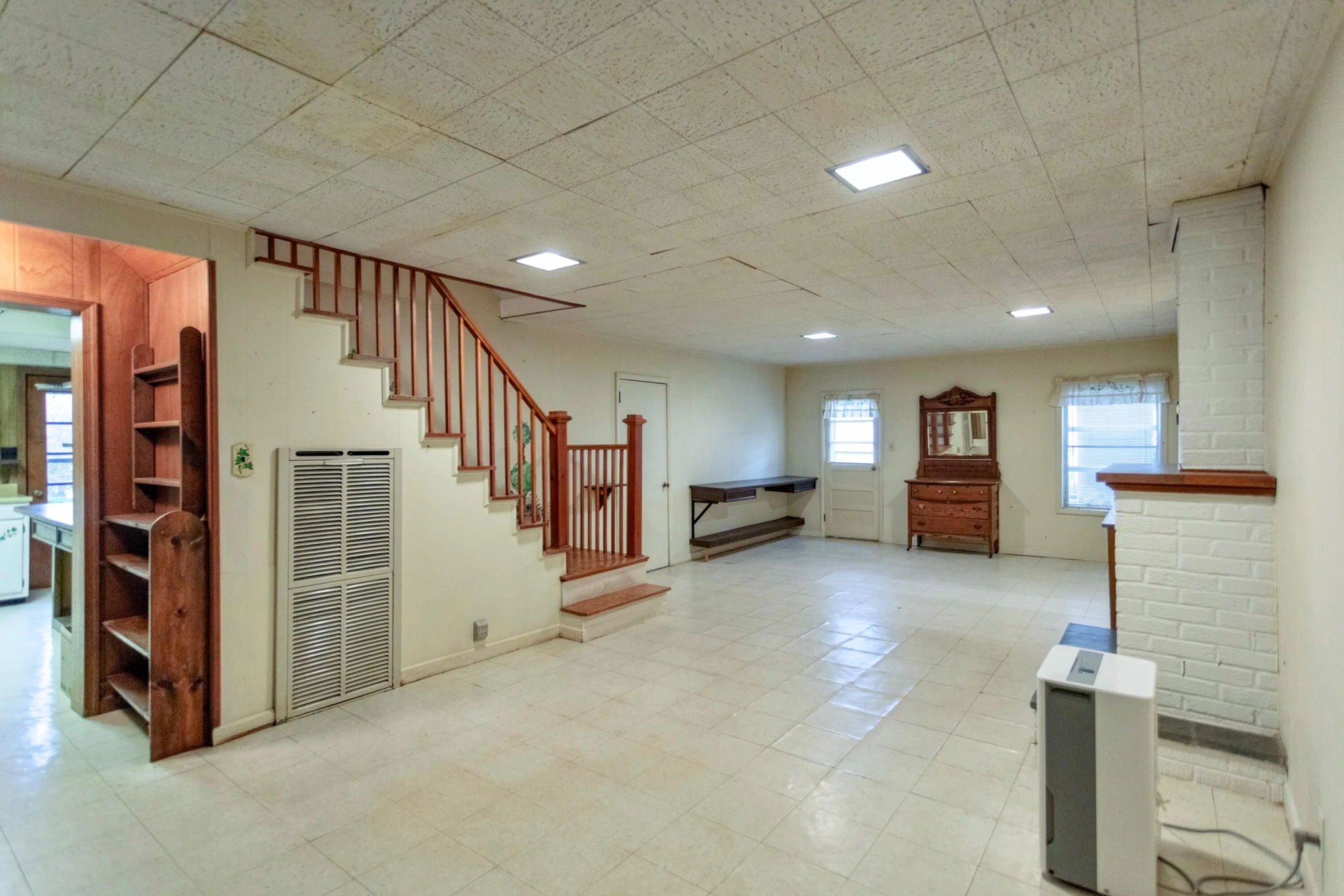 809 S Main St - Photo 20