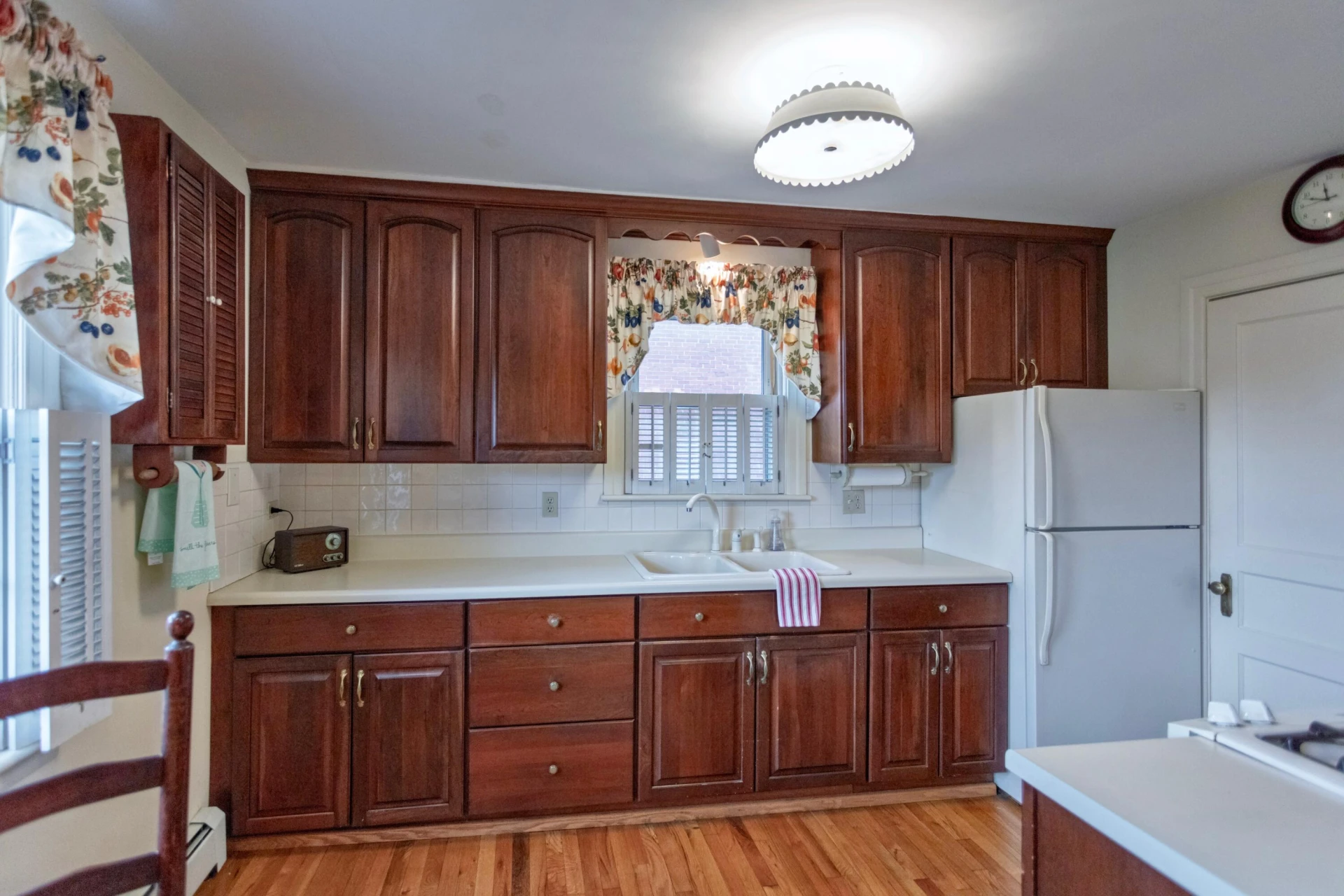 809 S Main St - Photo 8