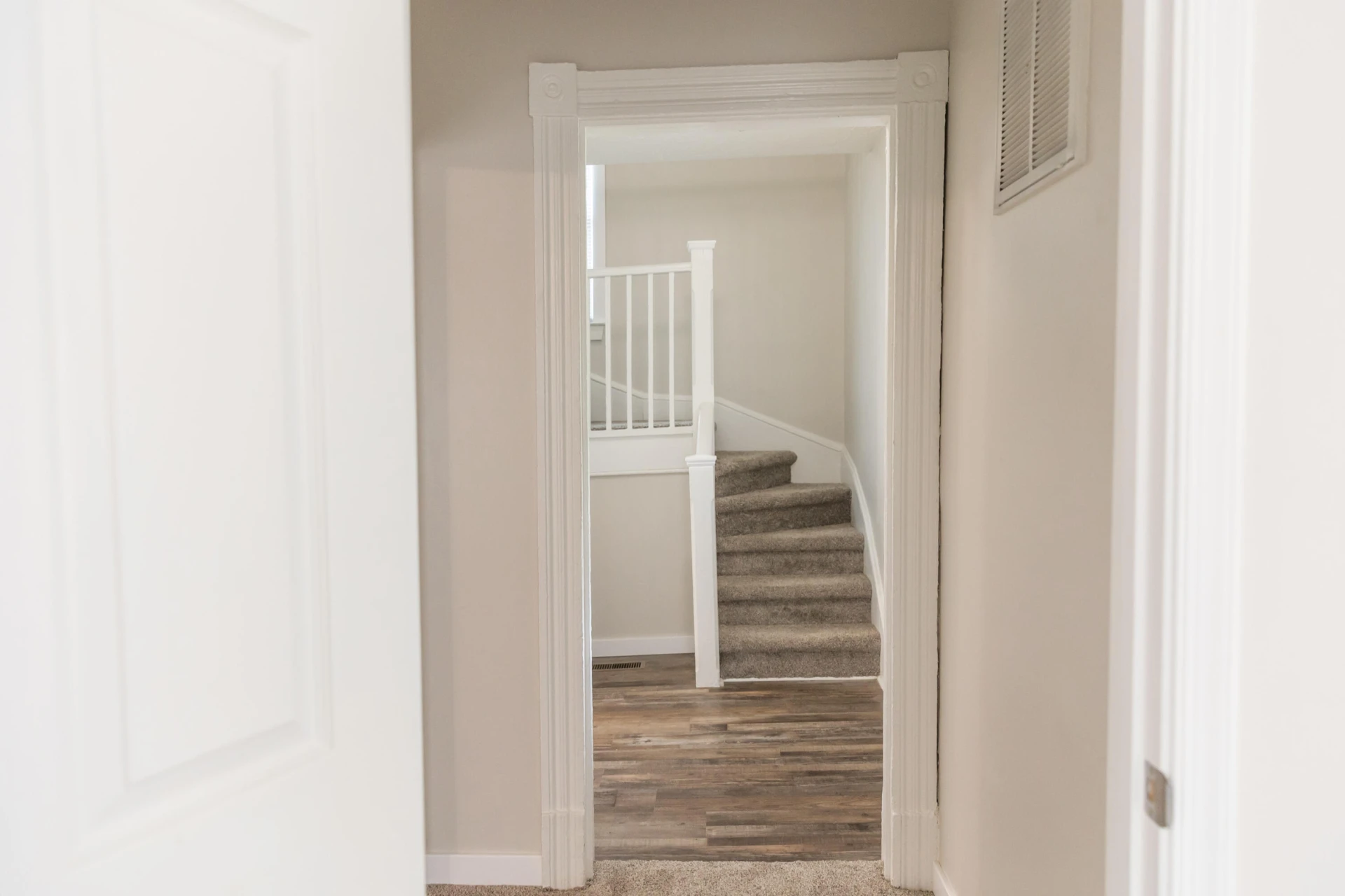 825 W 29th St - Photo 12