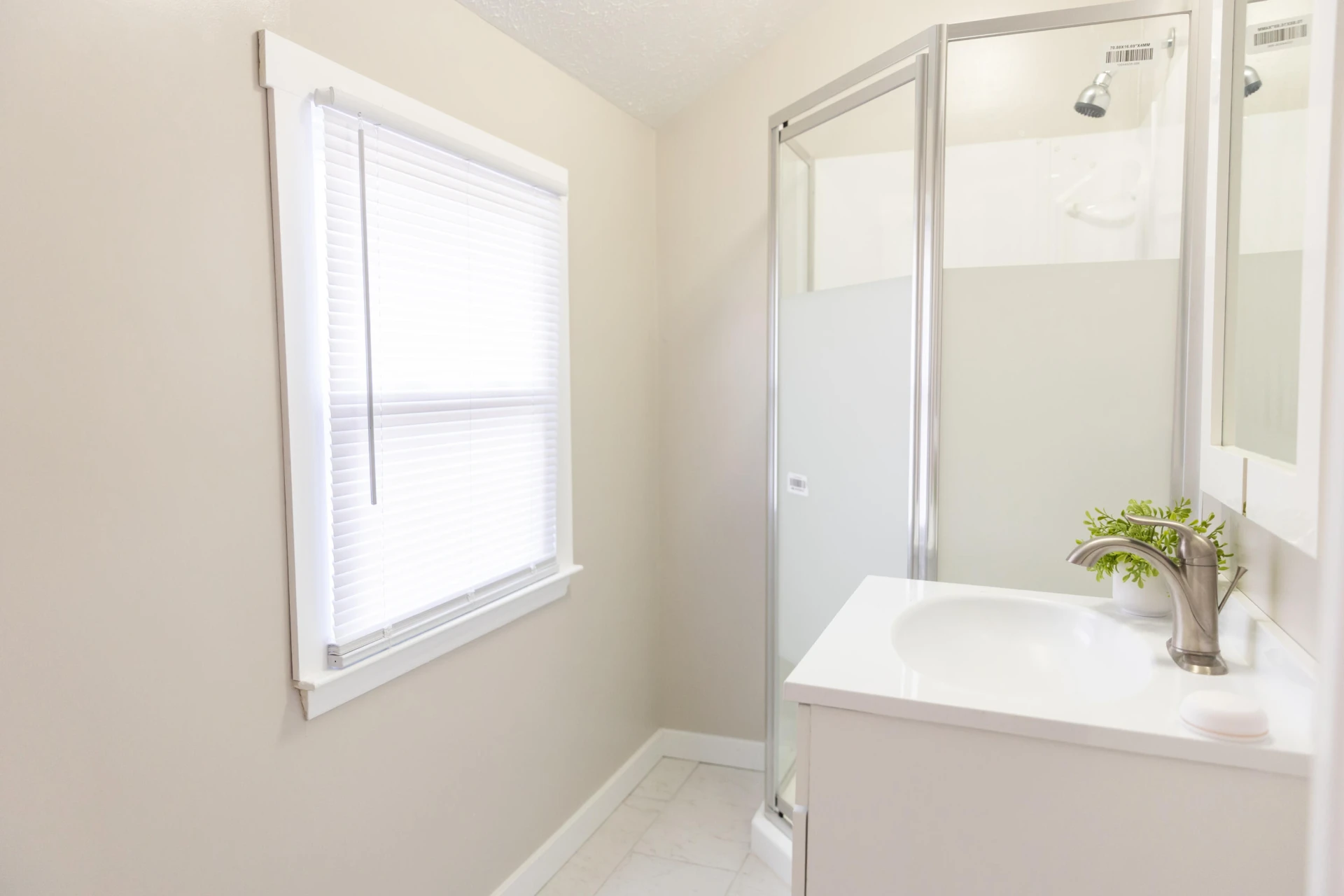 825 W 29th St - Photo 30