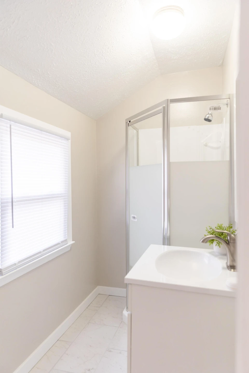 825 W 29th St - Photo 31