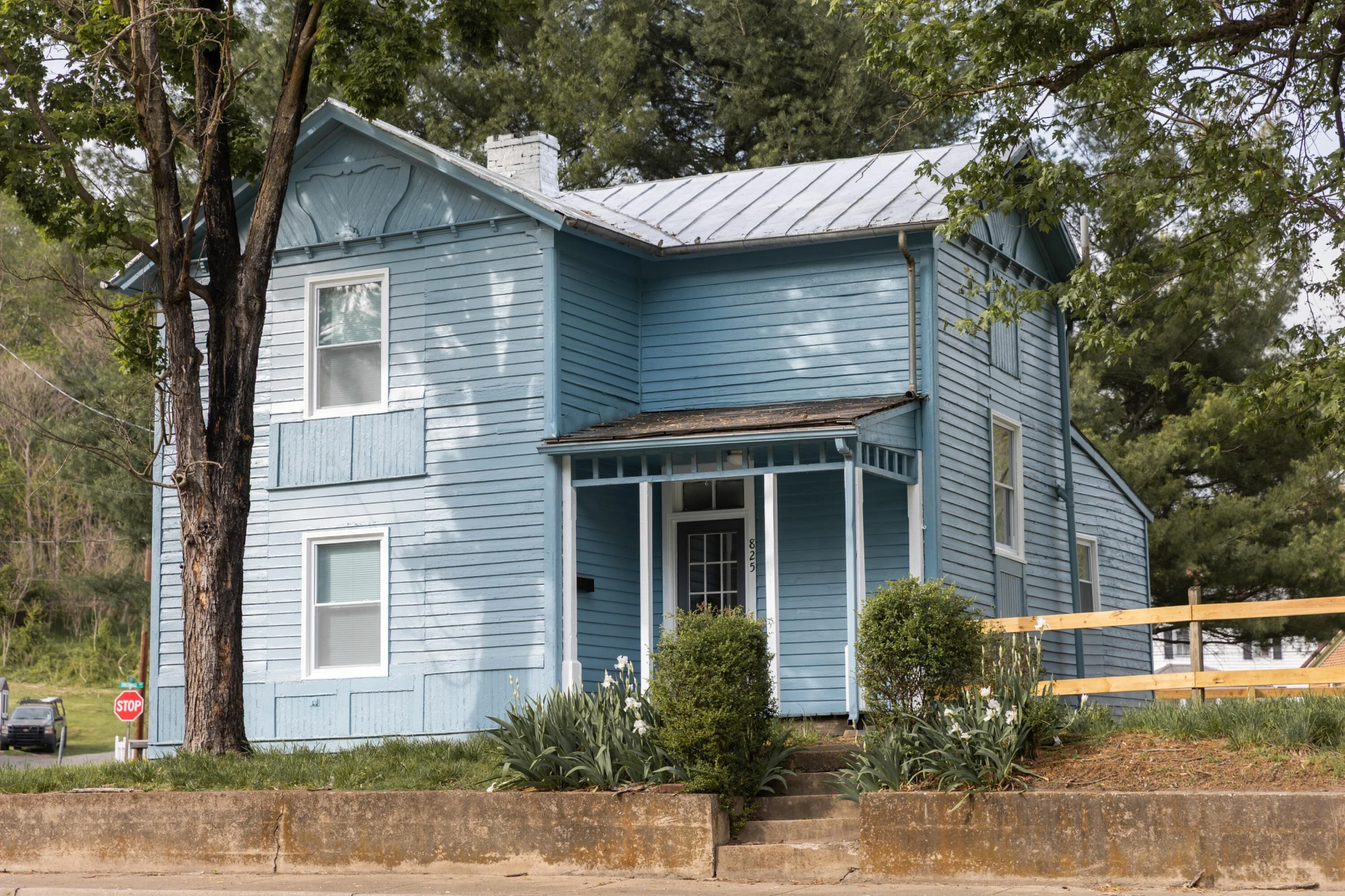 825 W 29th St - Photo 37