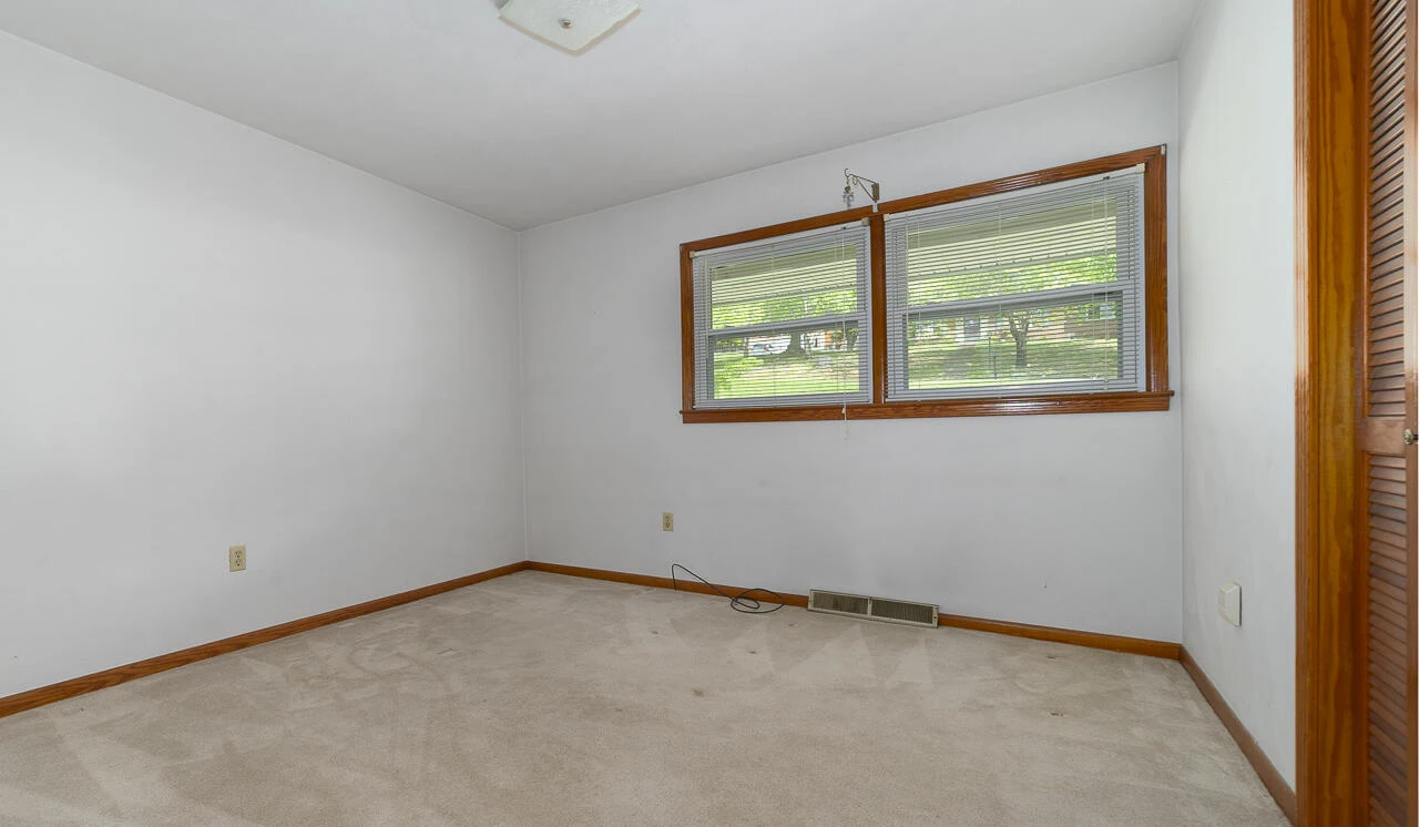 2311 Holly Ave - Photo 17
