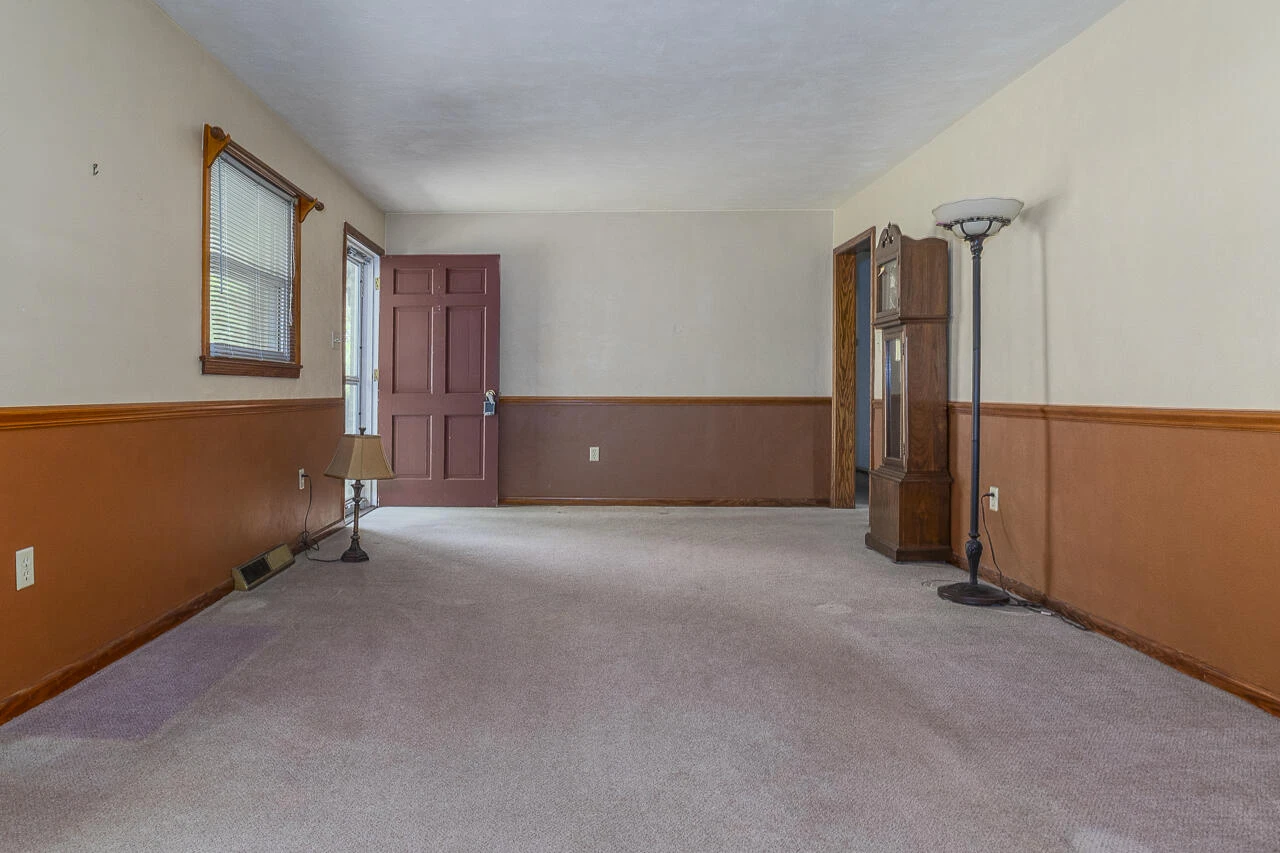 2311 Holly Ave - Photo 9