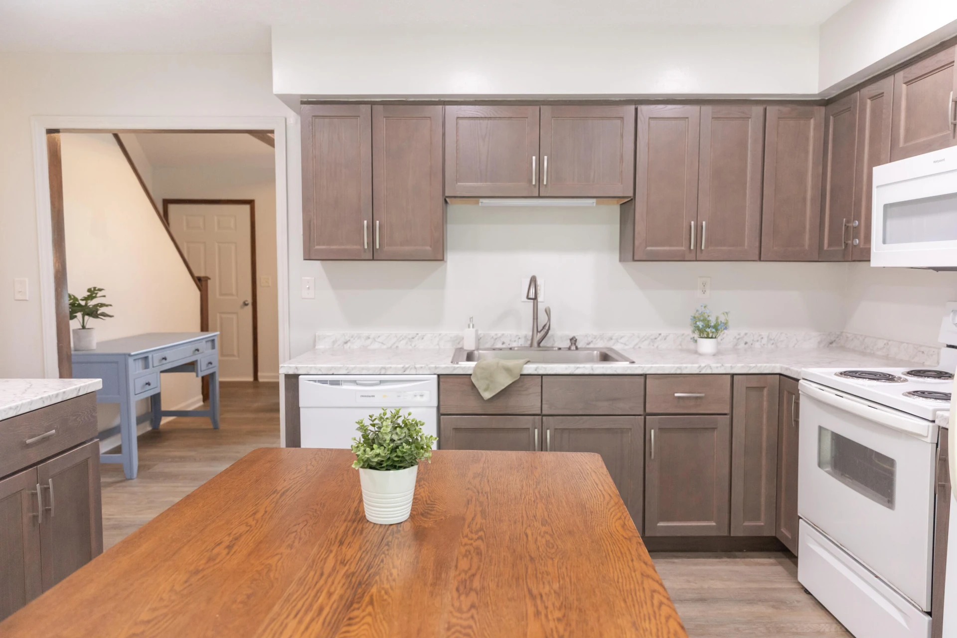 256 E 28th St - Photo 10