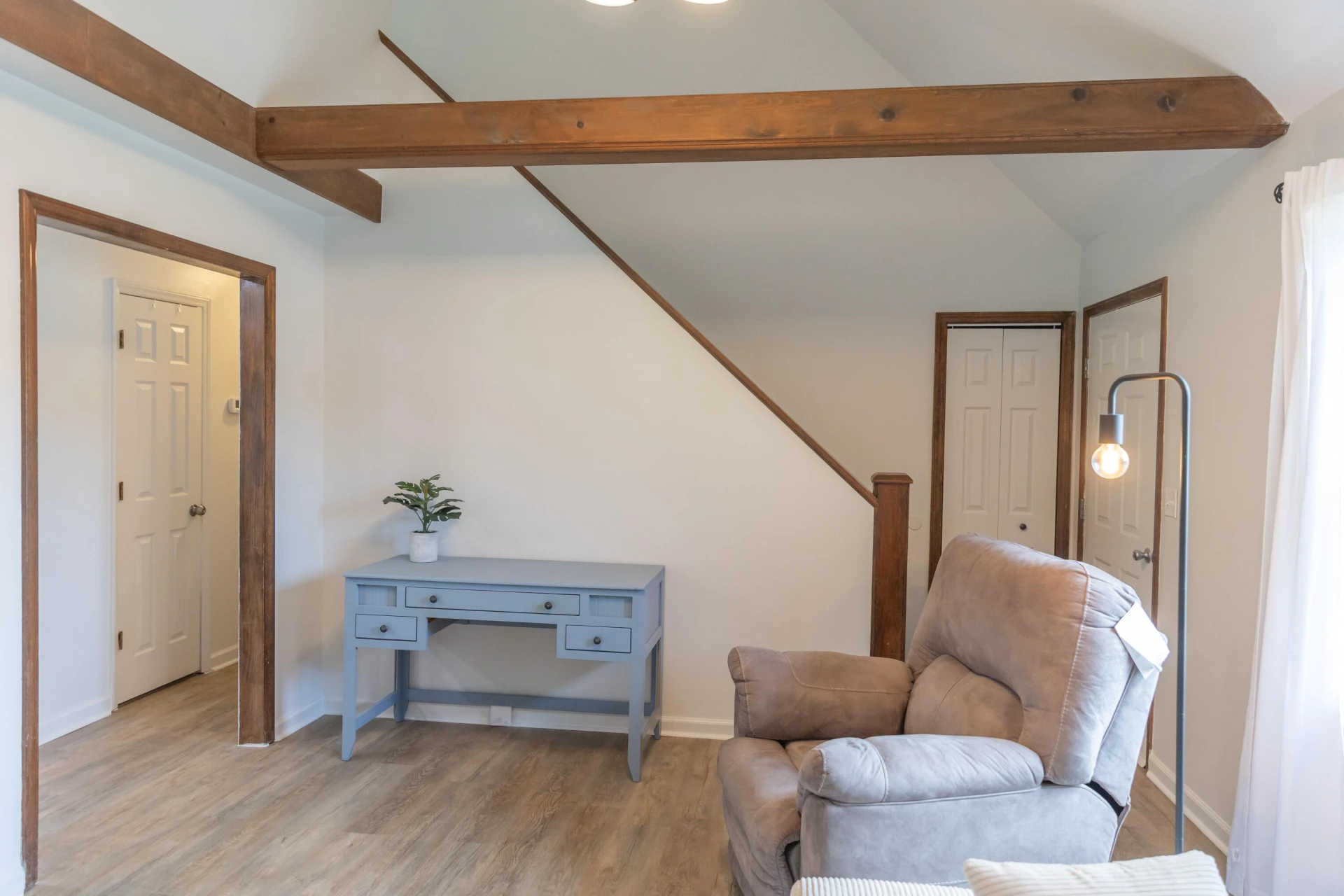 256 E 28th St - Photo 18