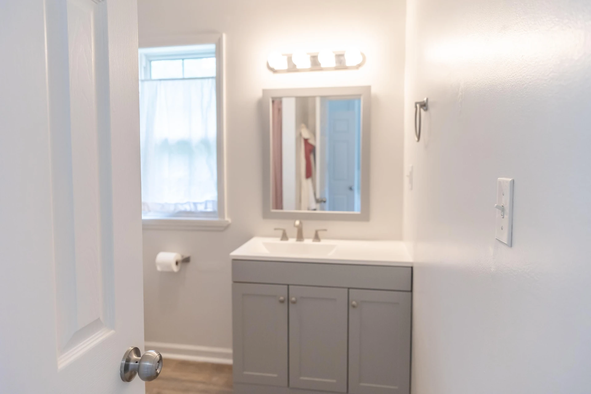 256 E 28th St - Photo 27