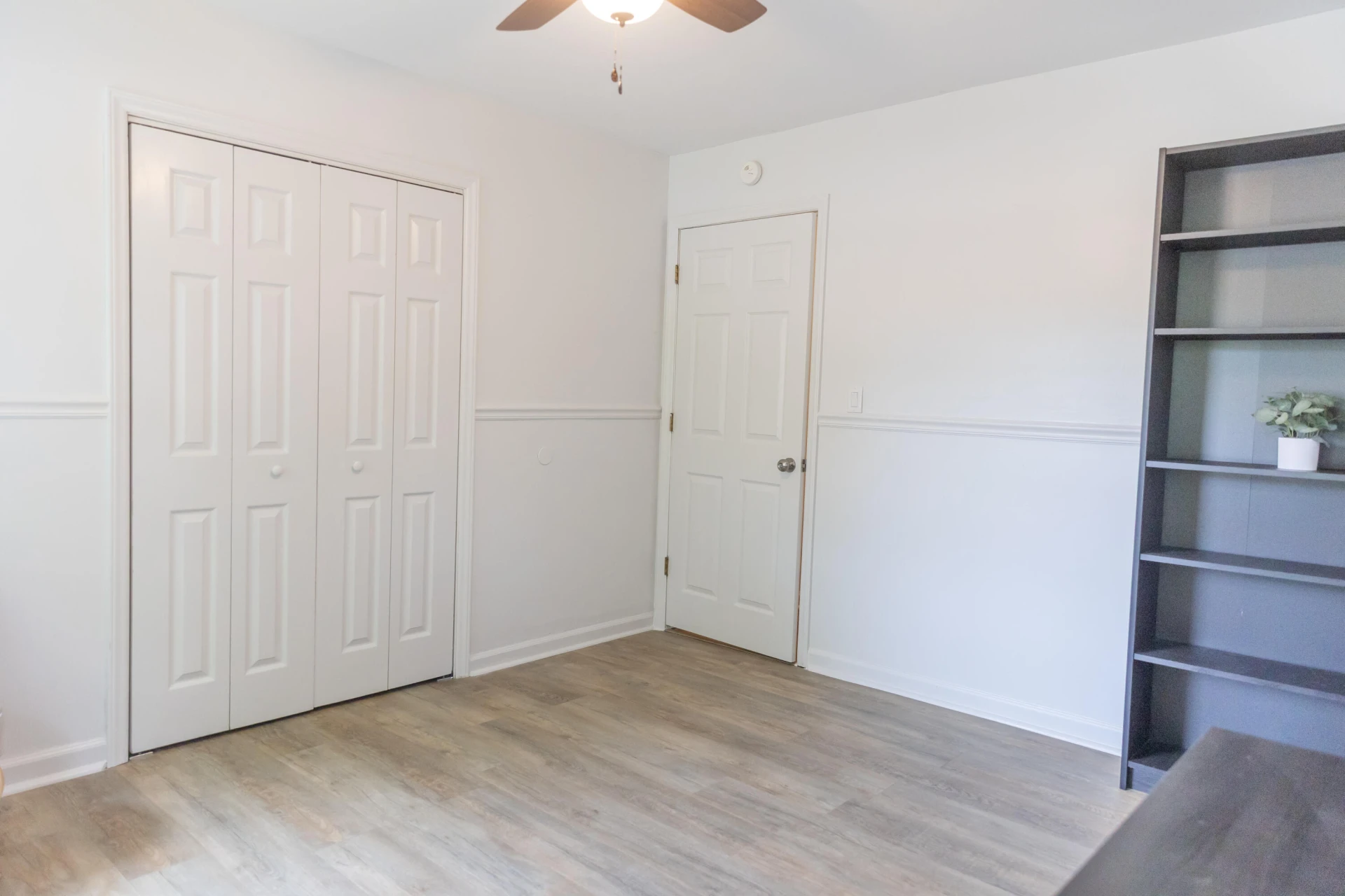 256 E 28th St - Photo 30