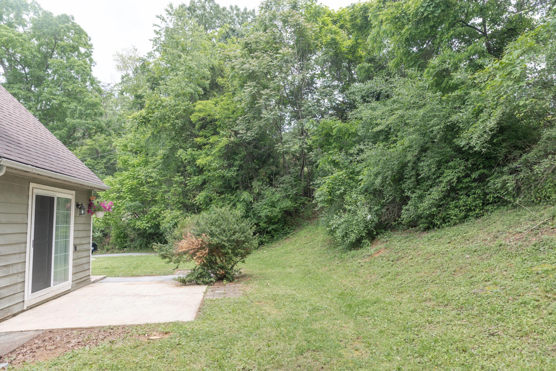 256 E 28th St - Photo 38