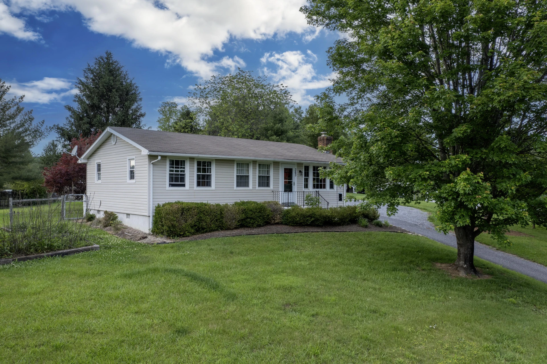 363 Valley Pike