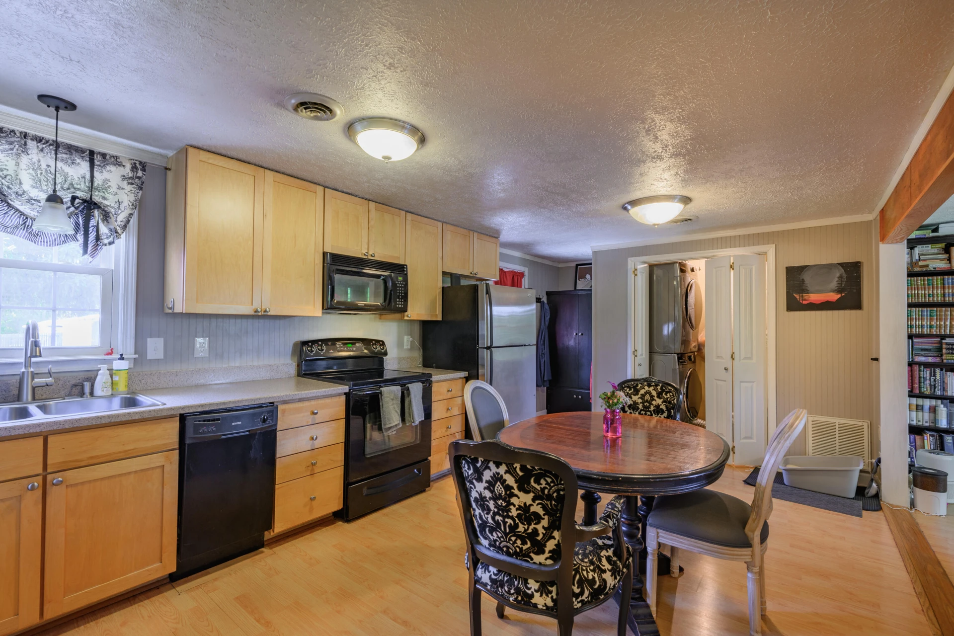 363 Valley Pike - Photo 13