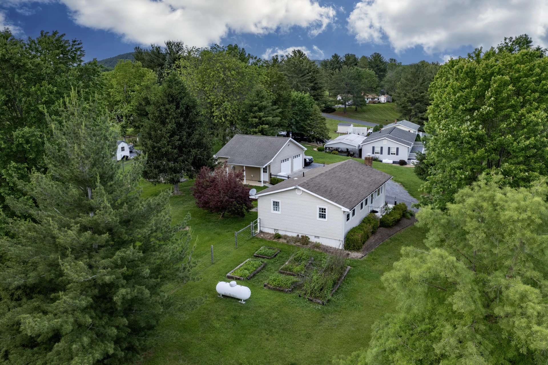 363 Valley Pike - Photo 8