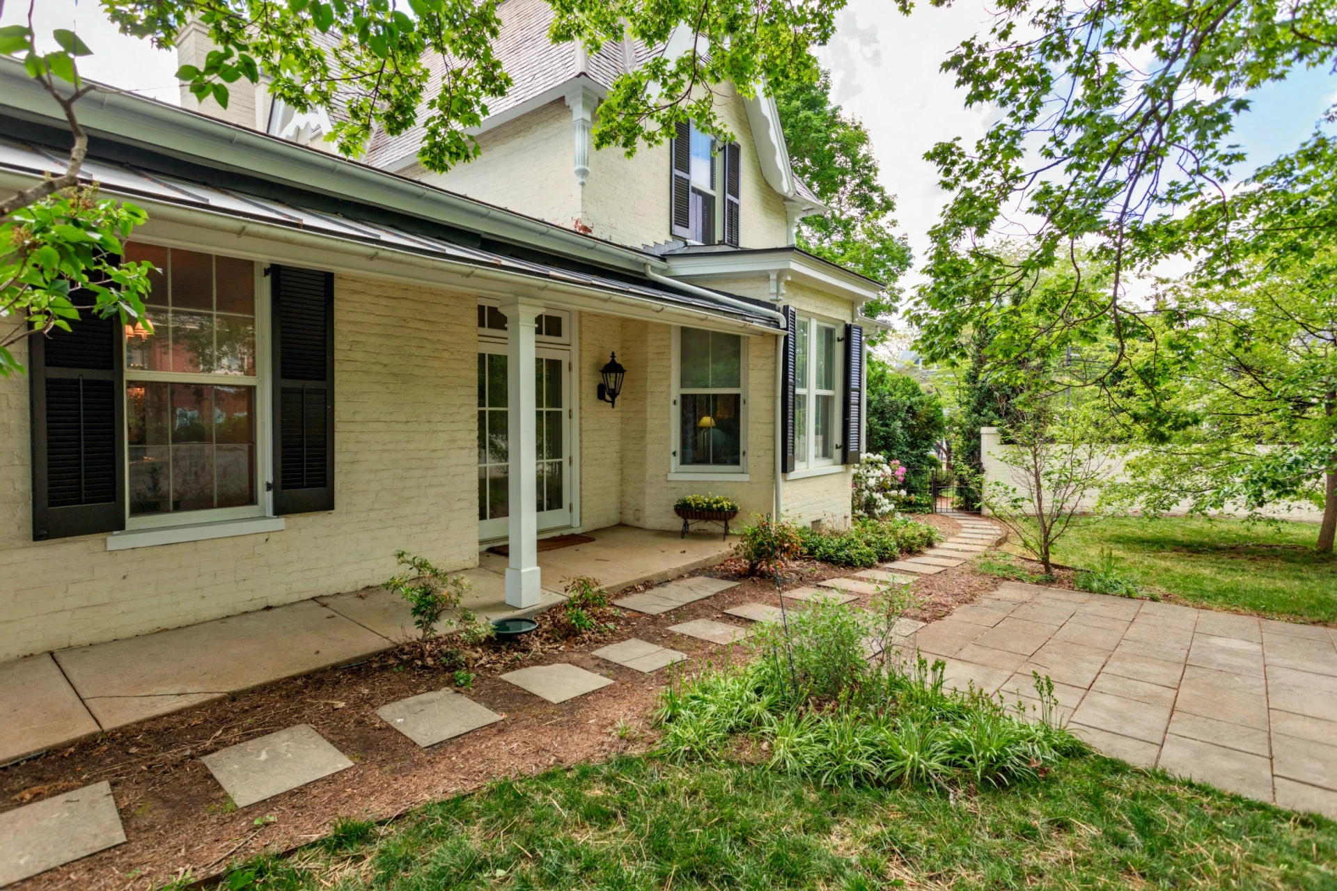 406 S Main St - Photo 6