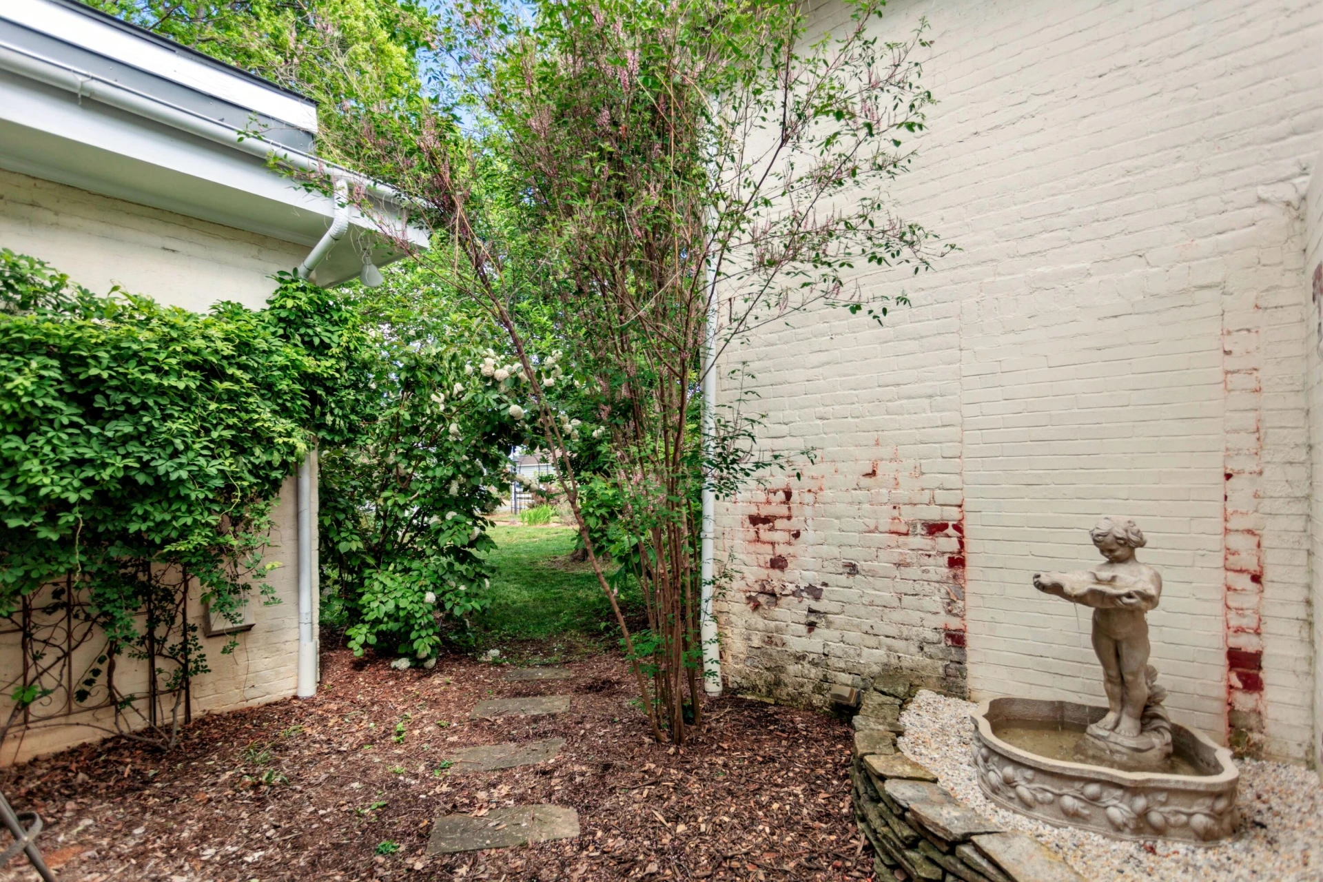 406 S Main St - Photo 73