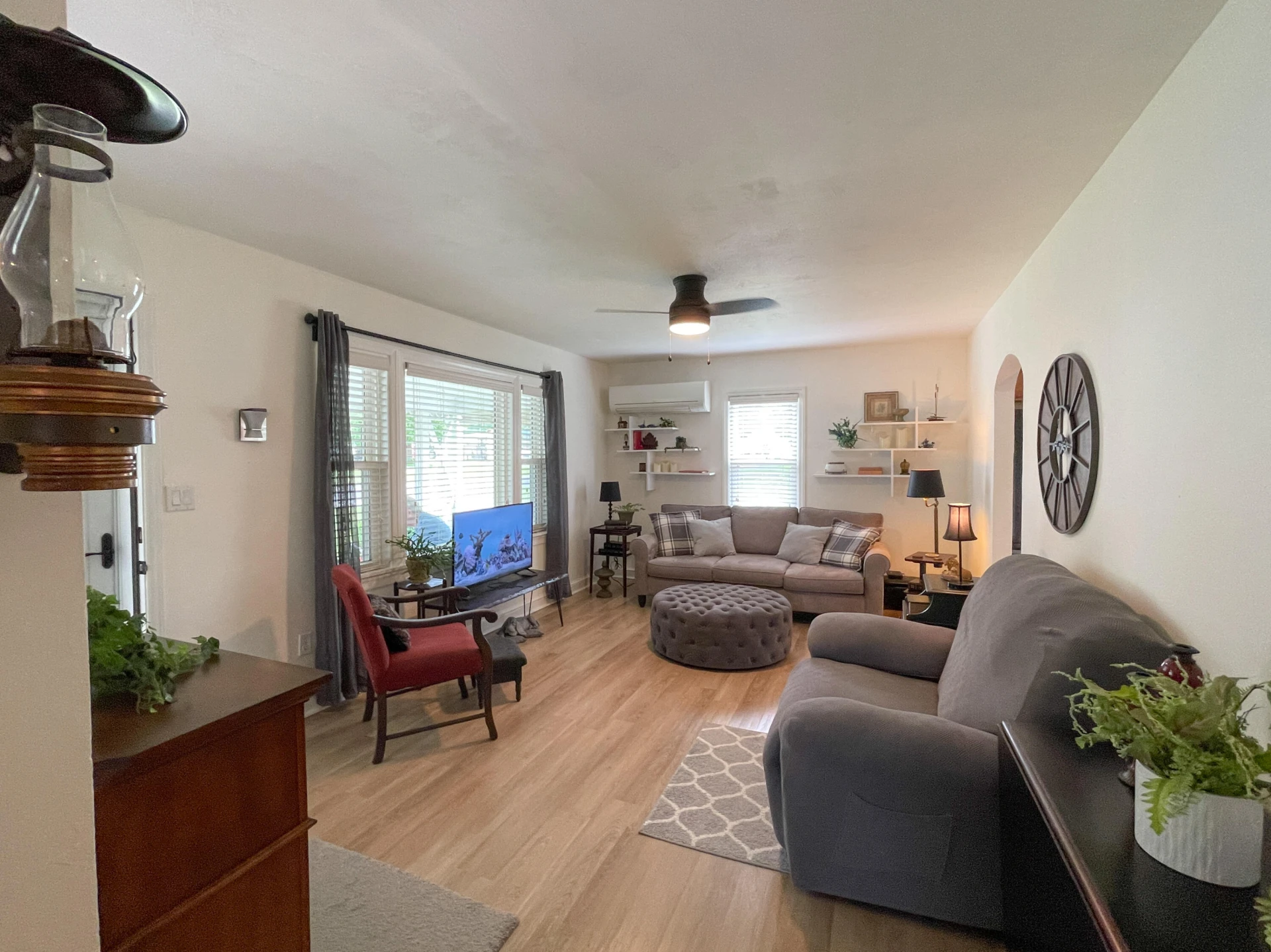 1156 Arnolds Valley Rd - Photo 2