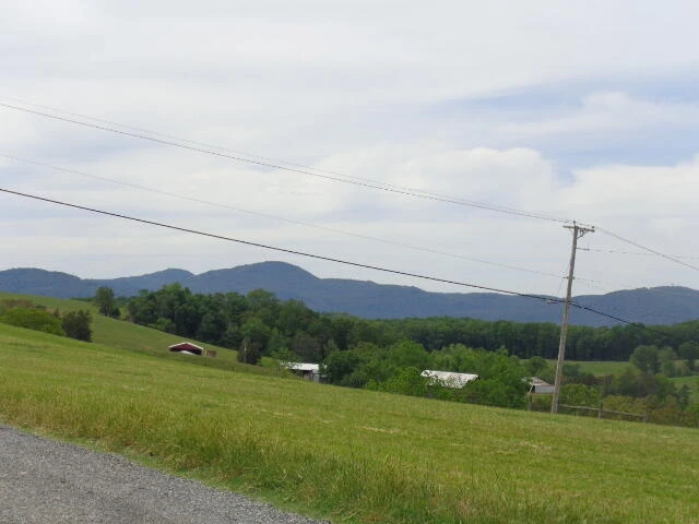 1170 Parrish Rd - Photo 2