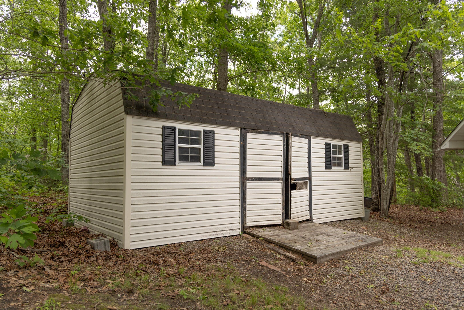 576 Cook Ln - Photo 11