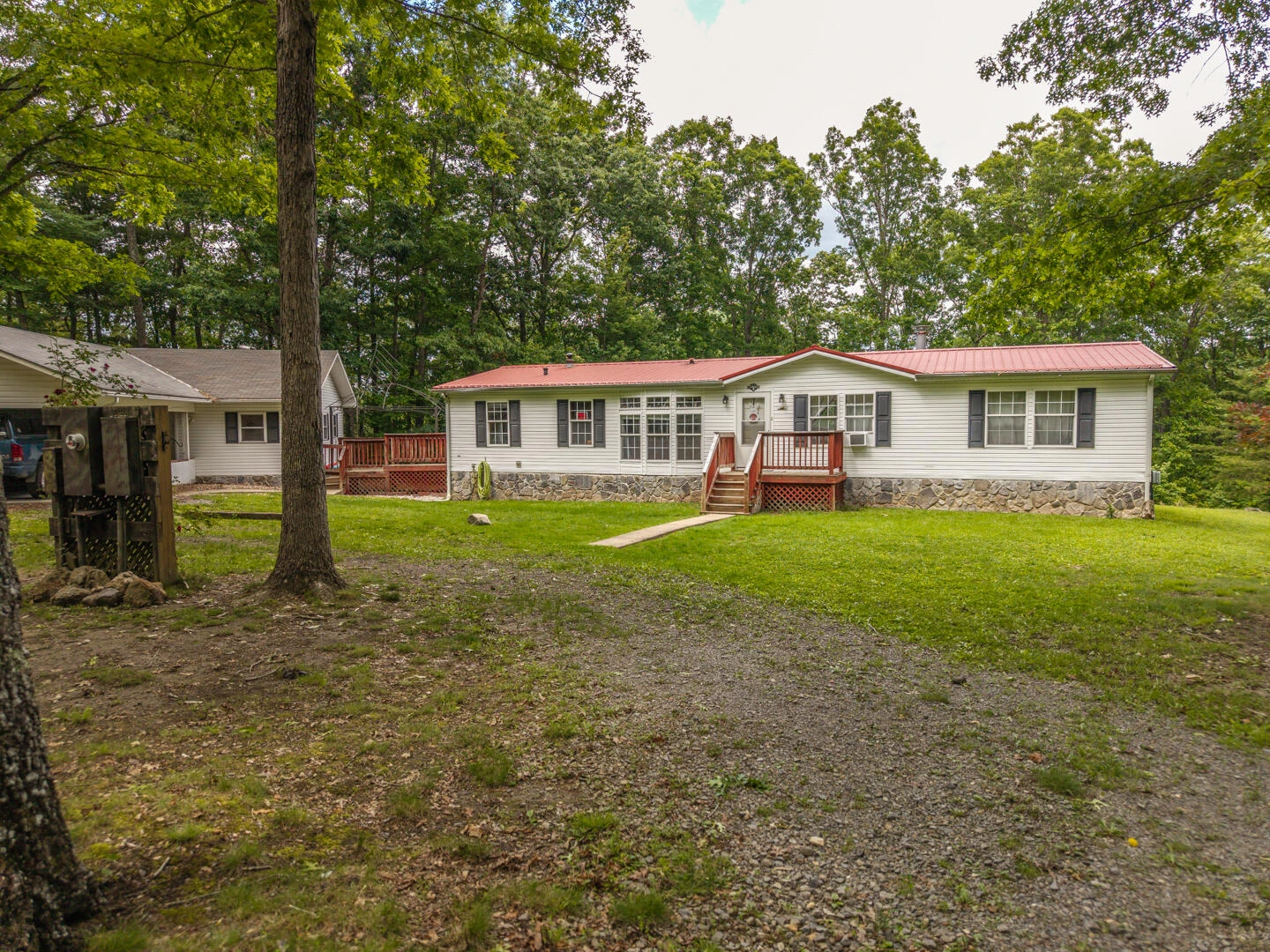 576 Cook Ln - Photo 42