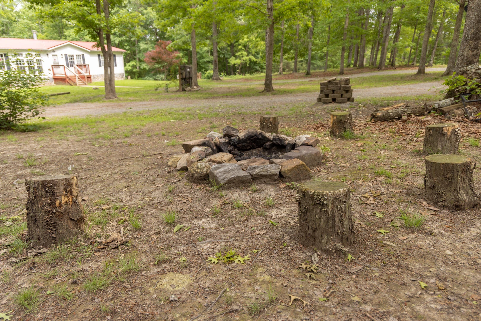 576 Cook Ln - Photo 9