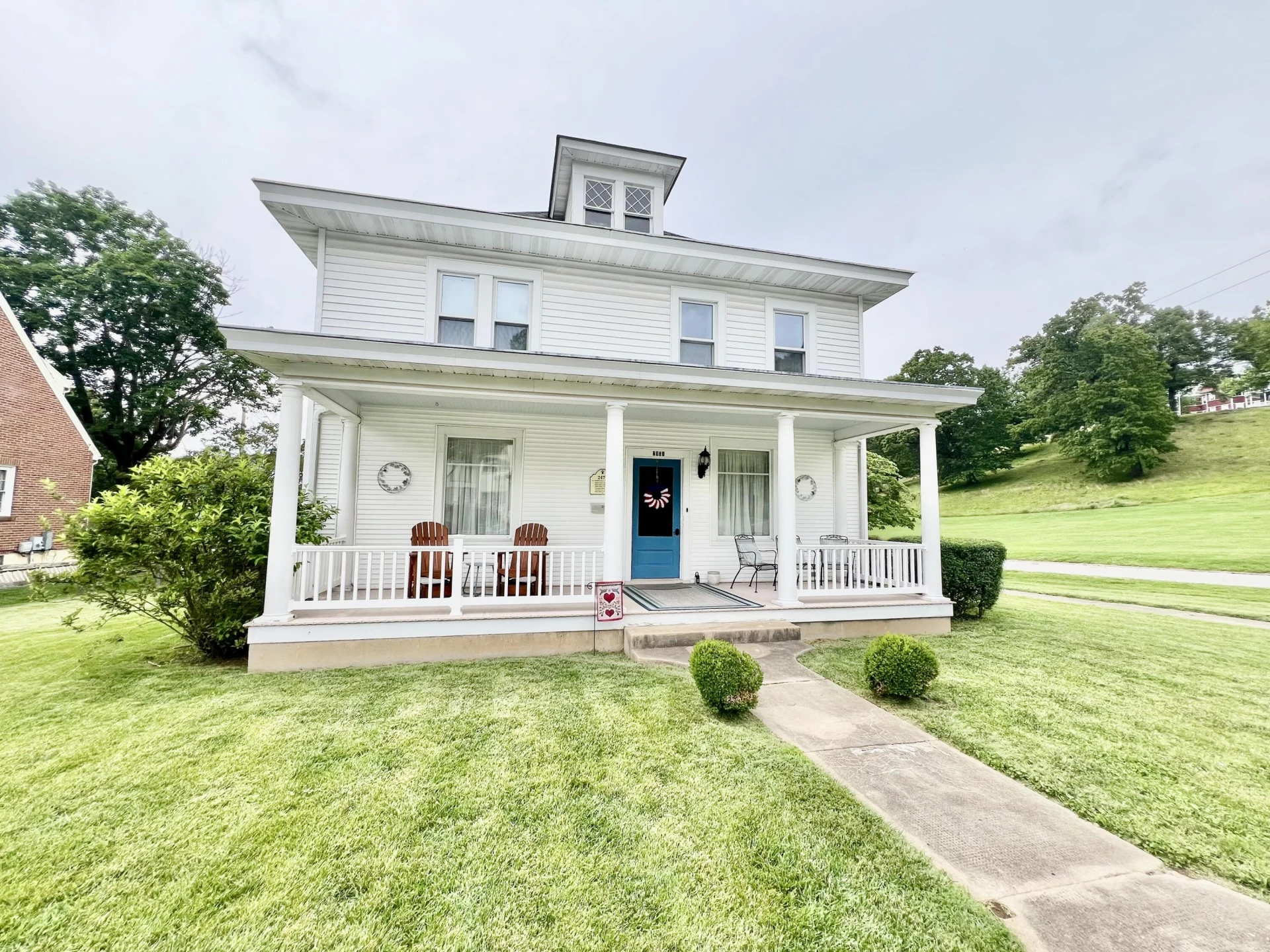 2475 Chestnut Ave - Photo 3