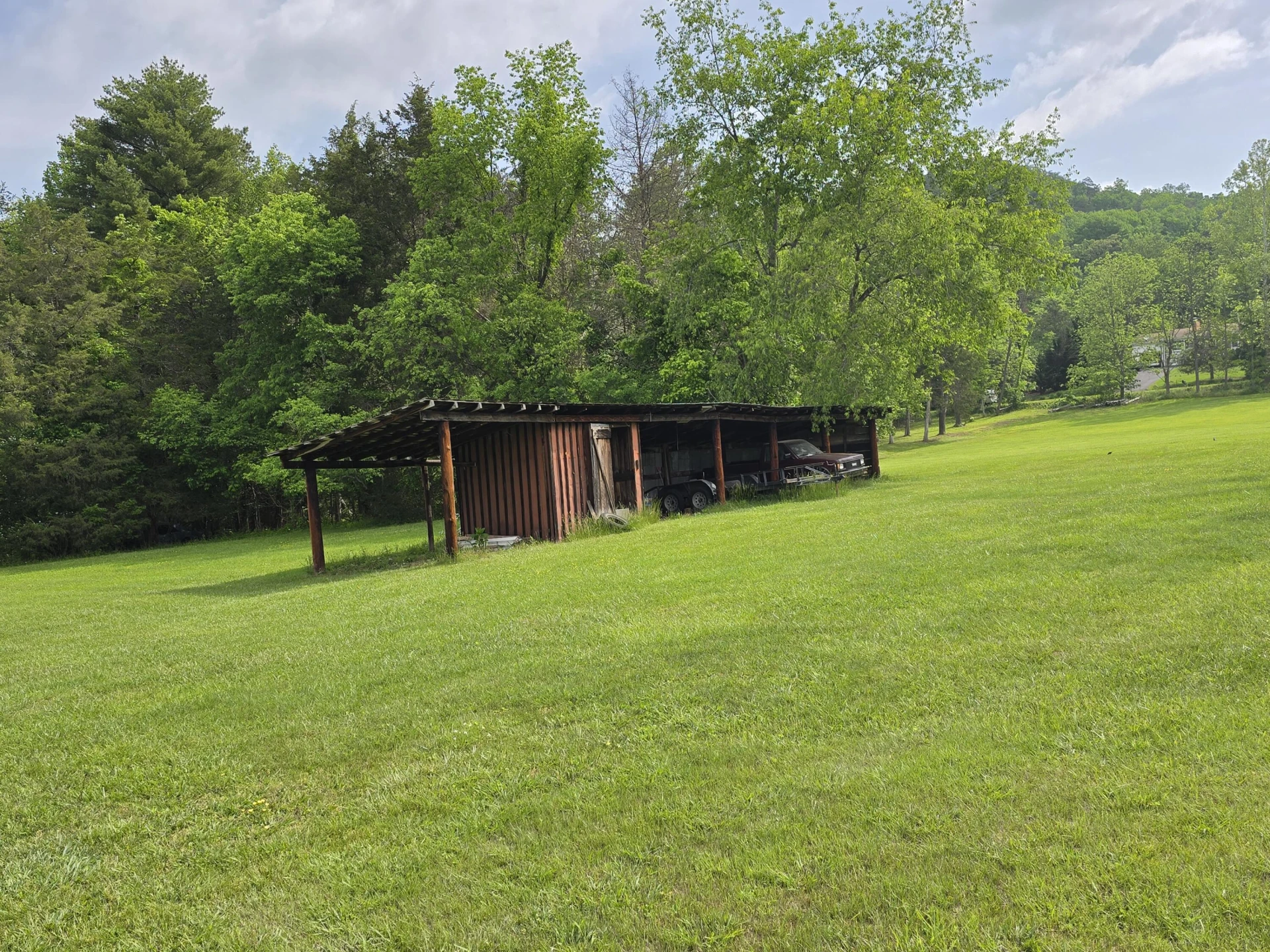 307 Treetop Dr - Photo 18