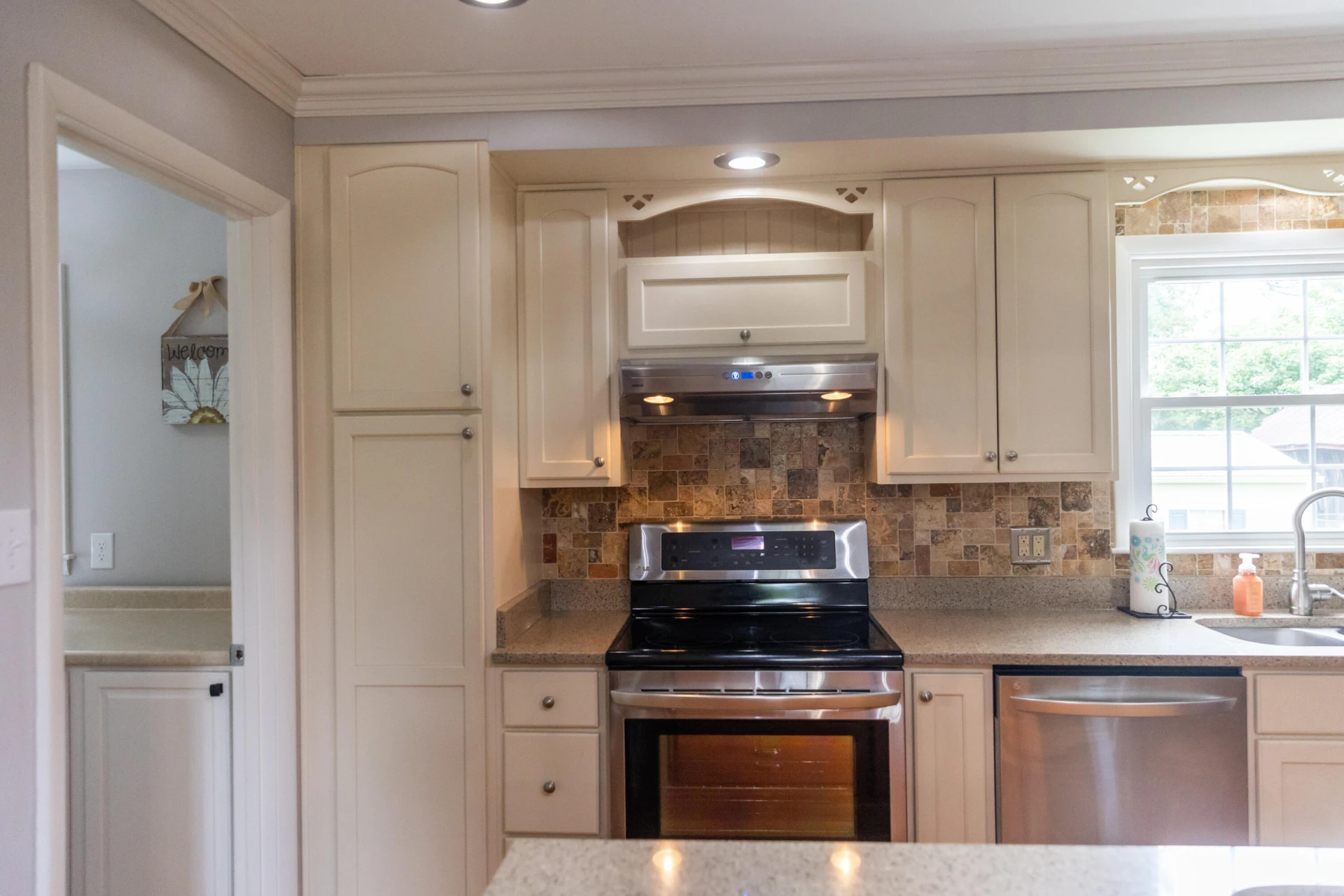 1014 E 22nd St - Photo 12