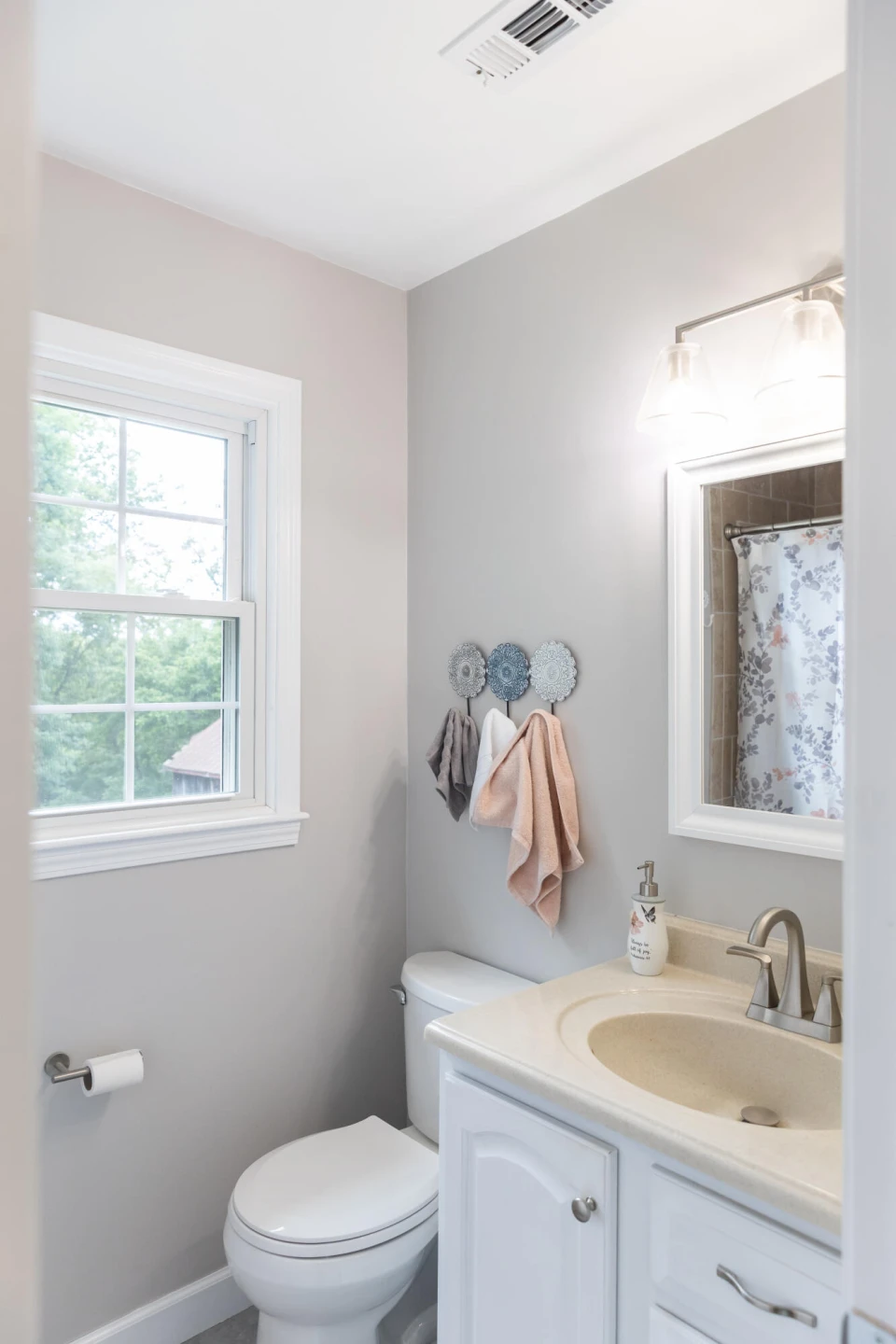 1014 E 22nd St - Photo 29