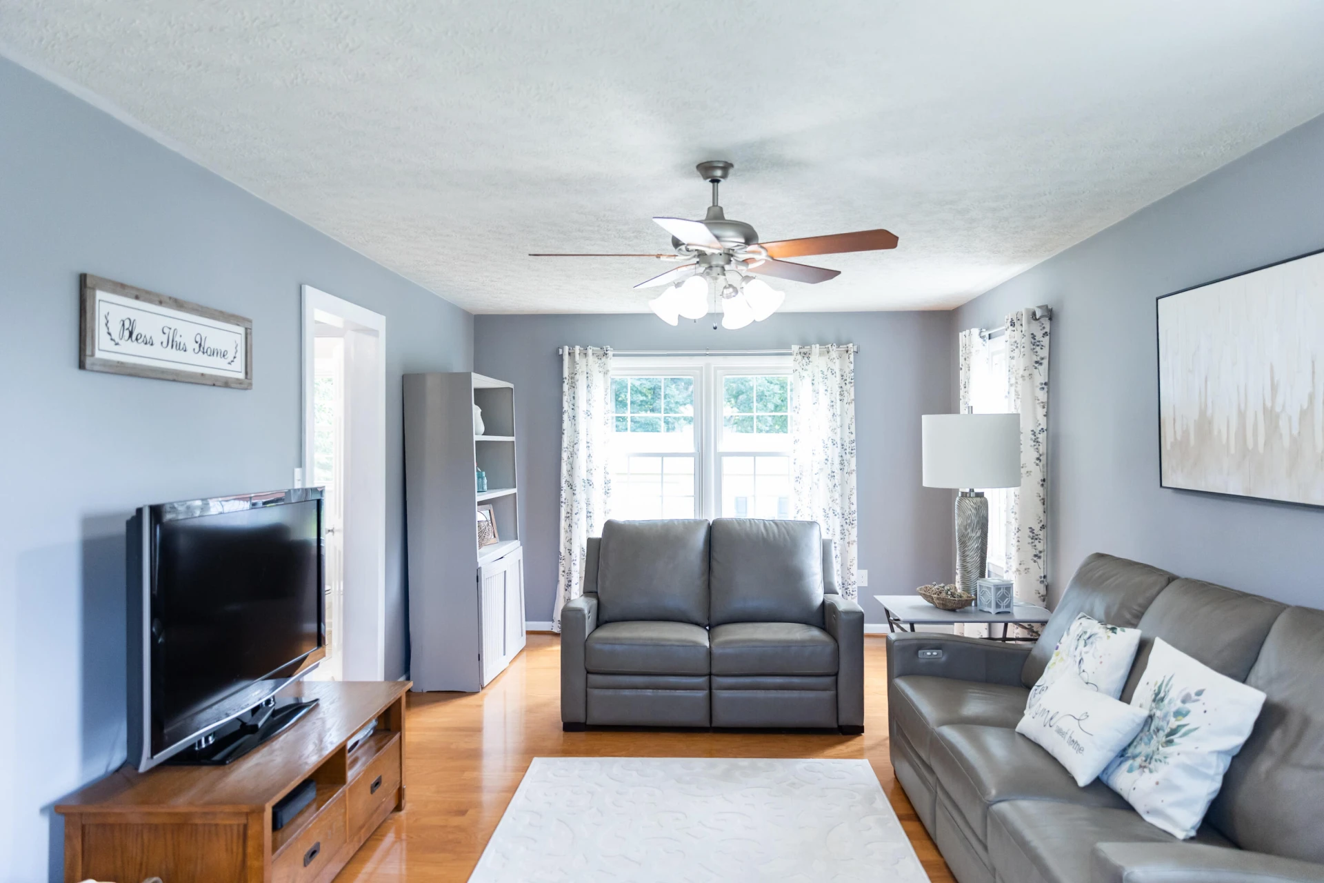 1014 E 22nd St - Photo 8