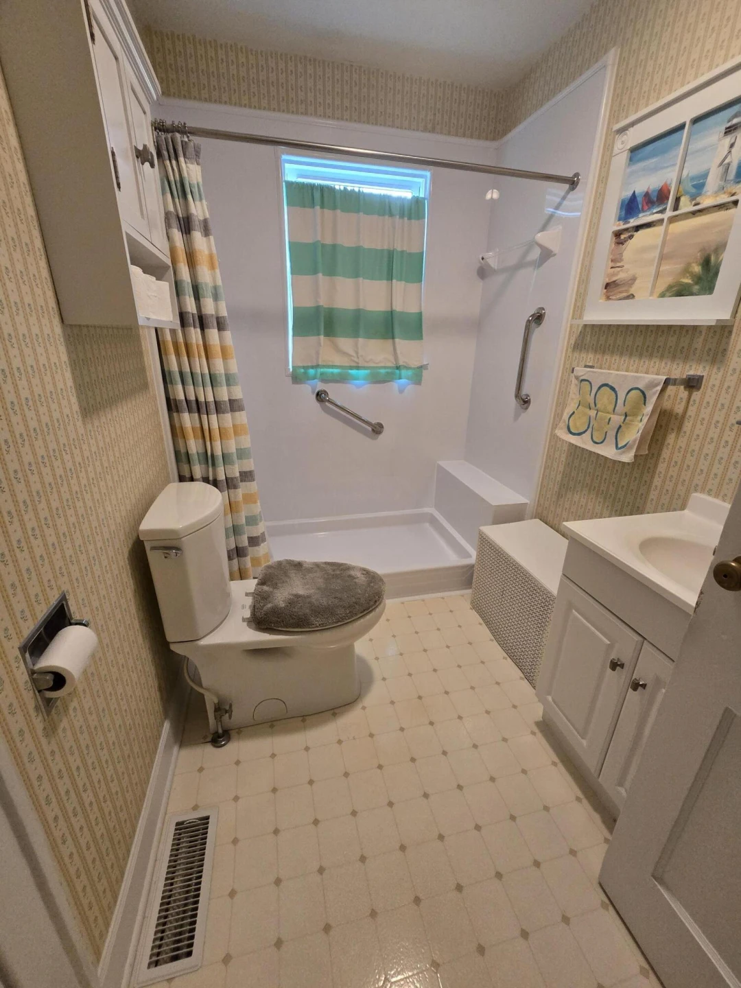 408 Douglas St - Photo 10