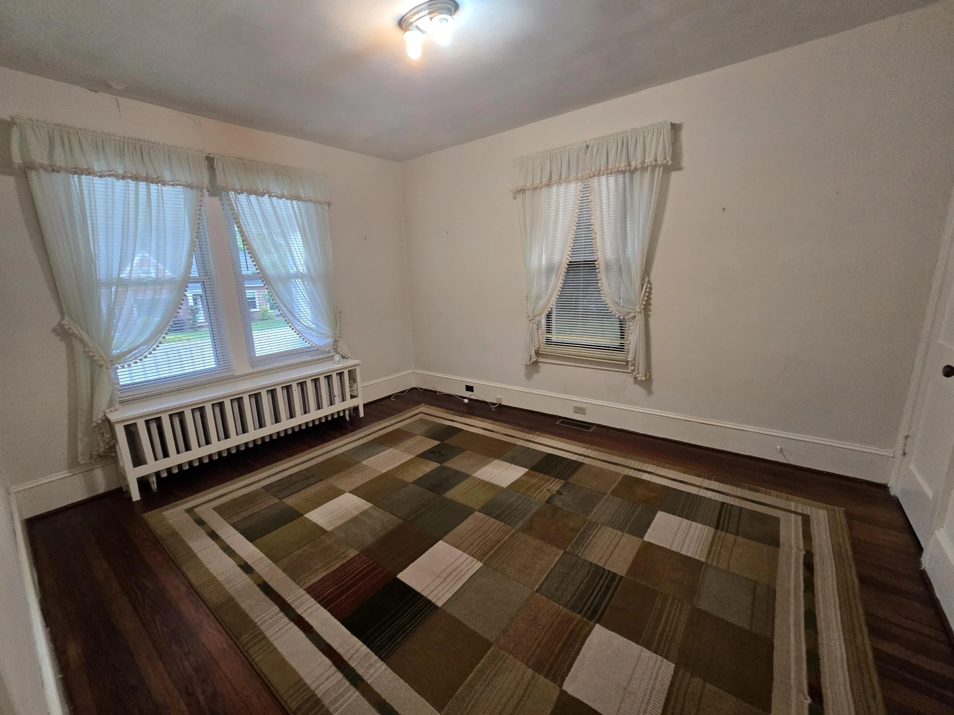 408 Douglas St - Photo 9