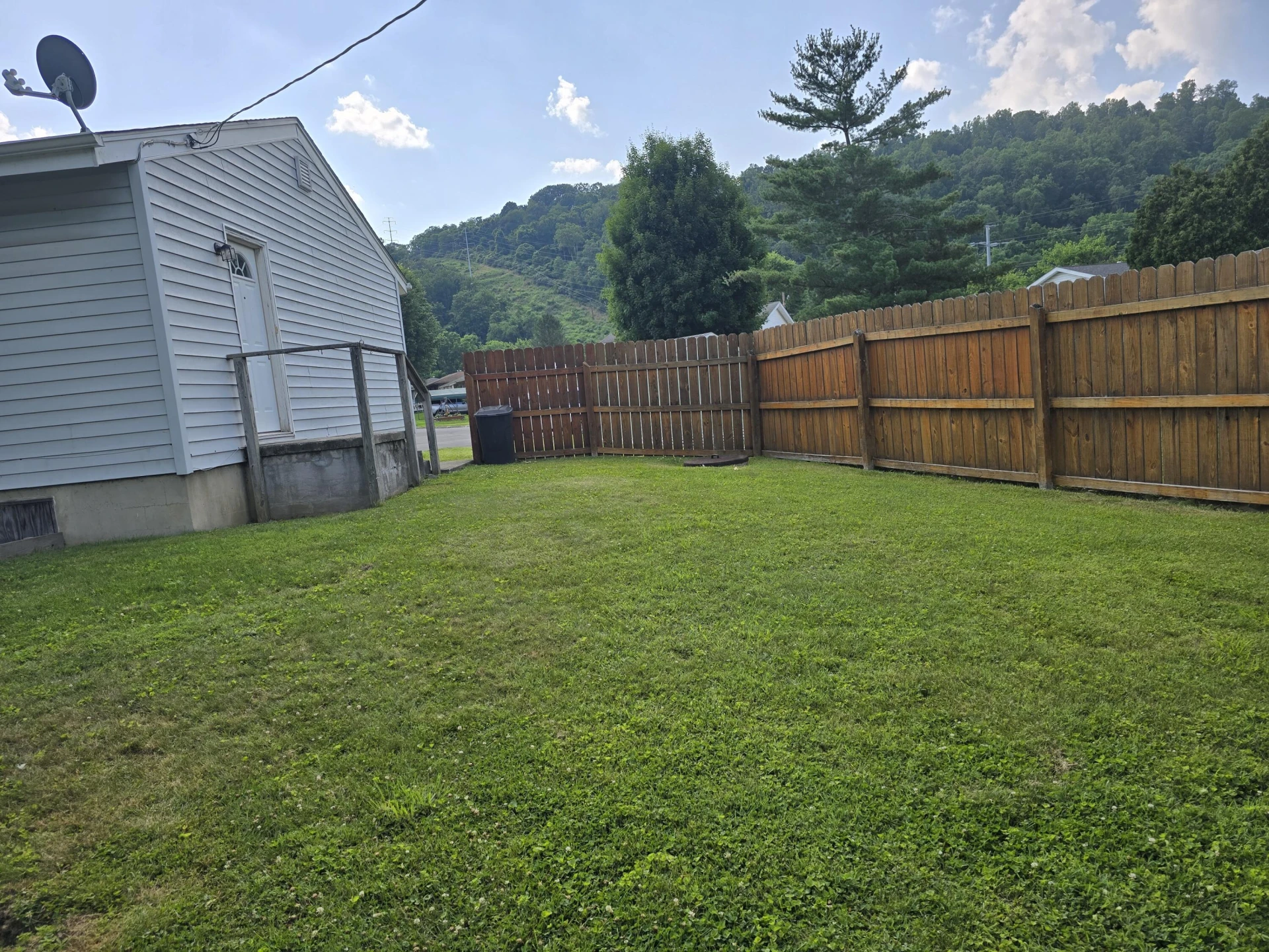 556 Brentwood Dr - Photo 13