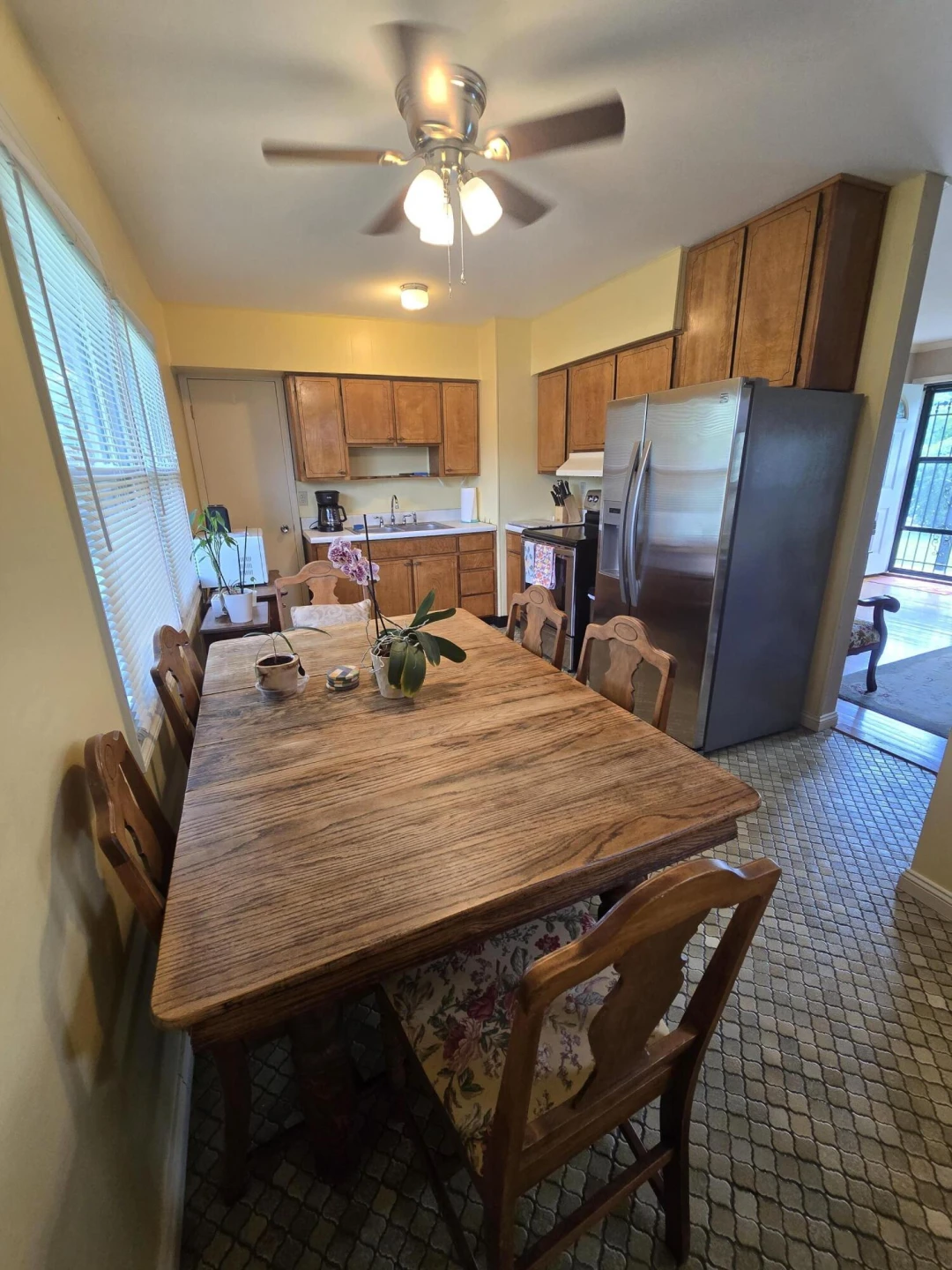 556 Brentwood Dr - Photo 4