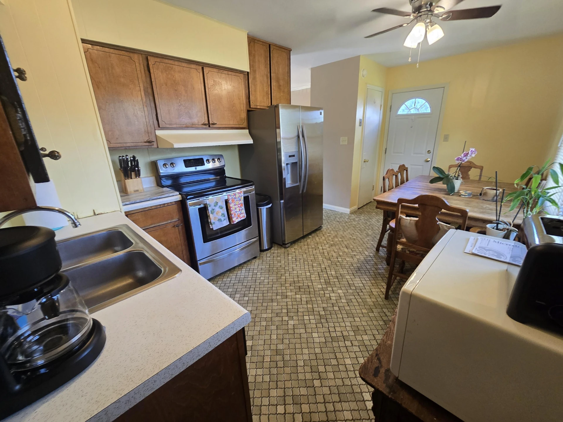 556 Brentwood Dr - Photo 5