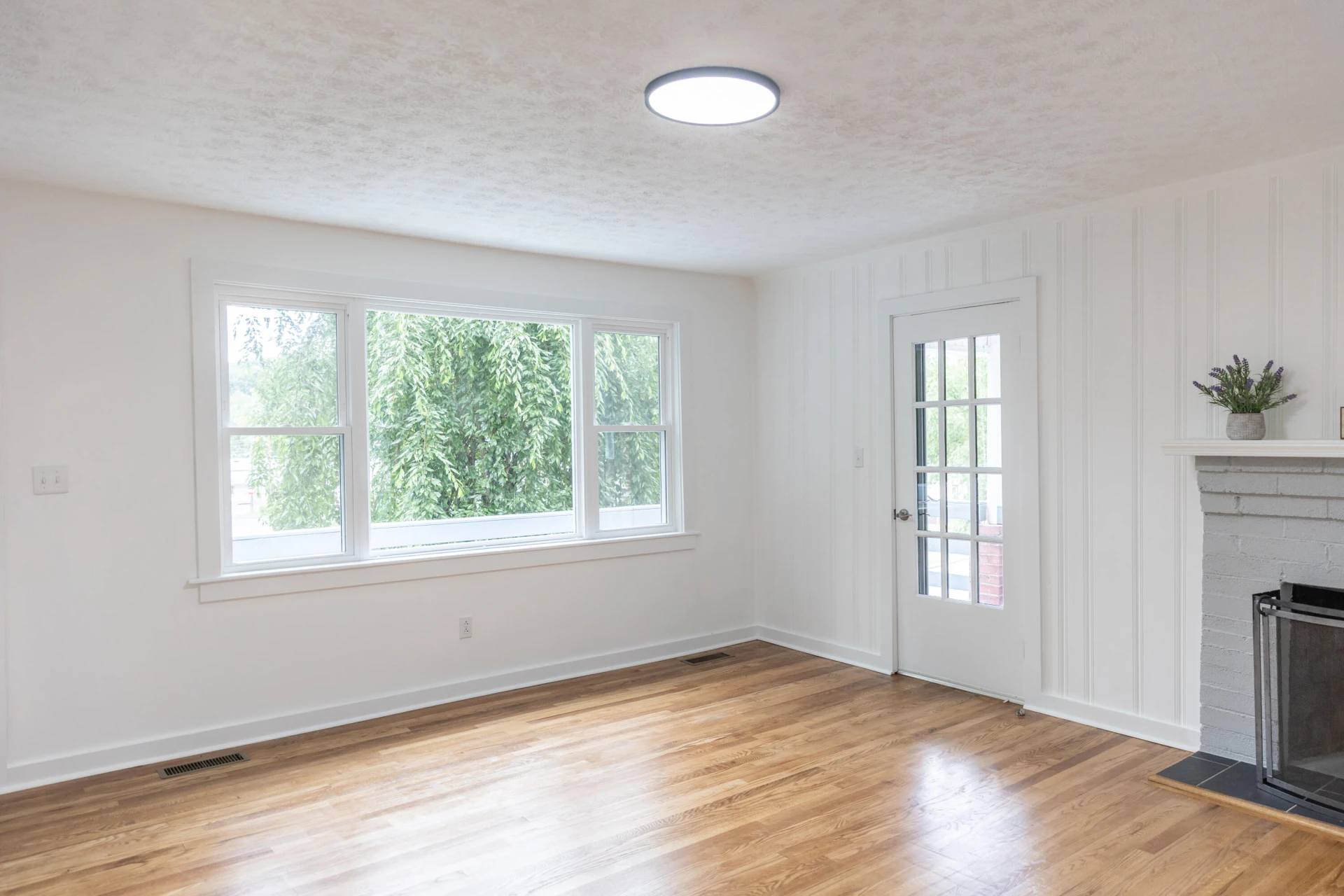 164 E 28th St - Photo 13