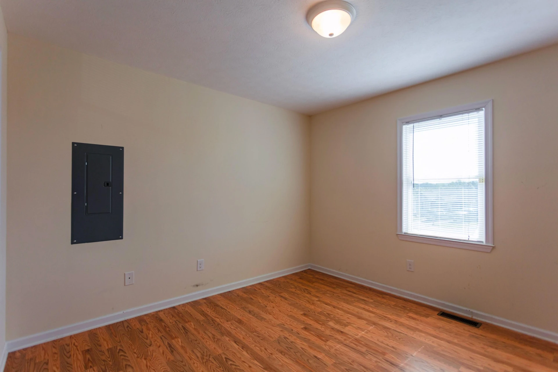 139 Village Way - Photo 14