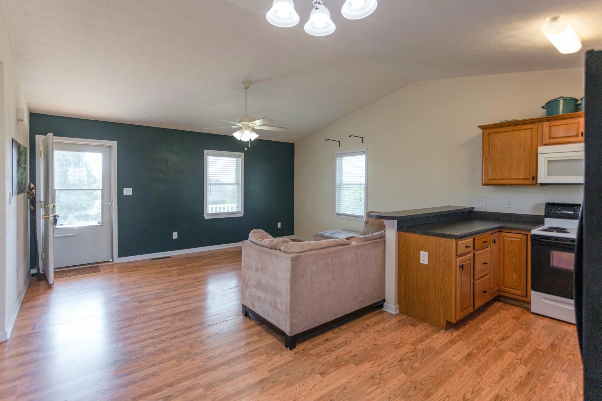 139 Village Way - Photo 7
