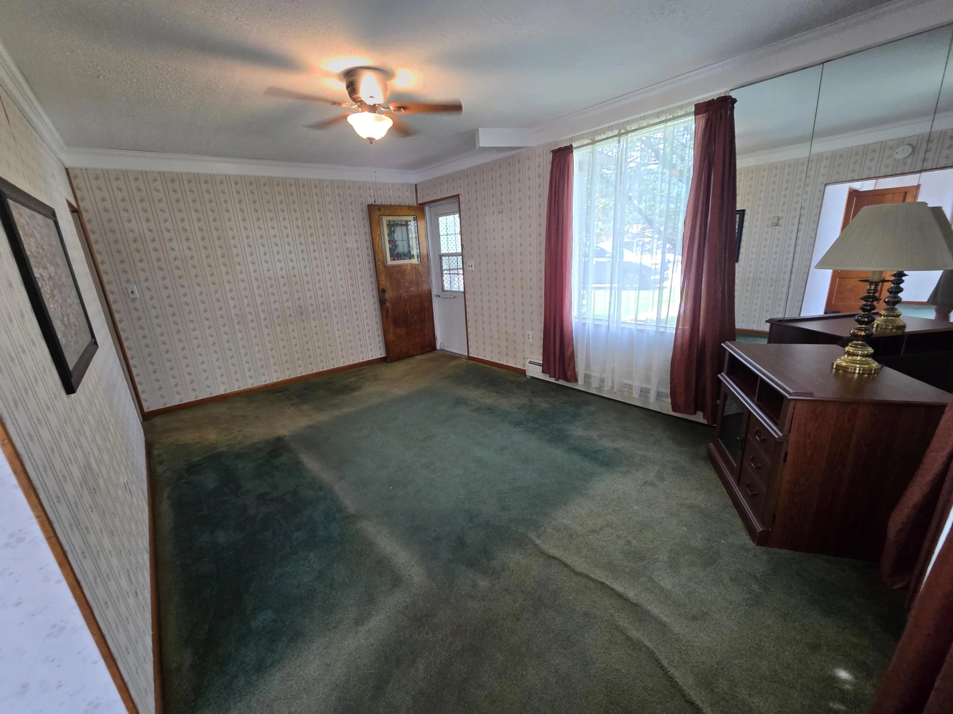 812 Grayson Ave - Photo 3