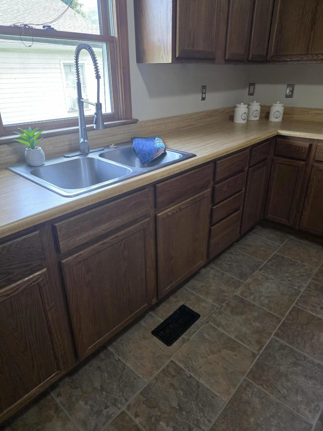 1255 Cedar Ave - Photo 10