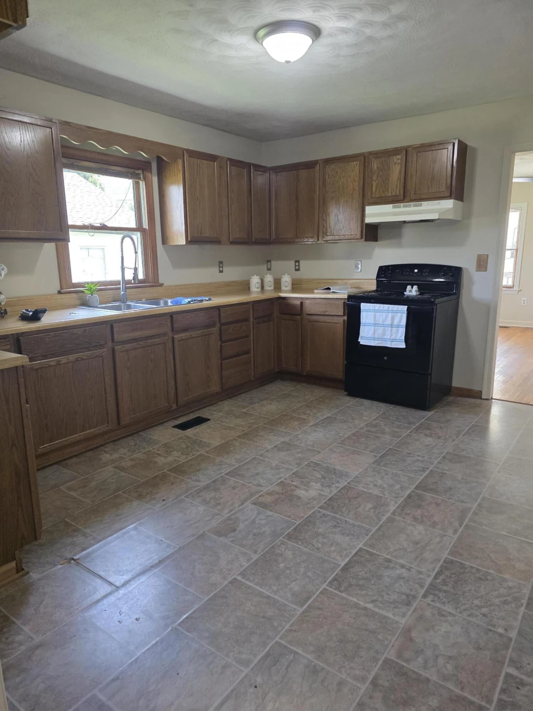 1255 Cedar Ave - Photo 6