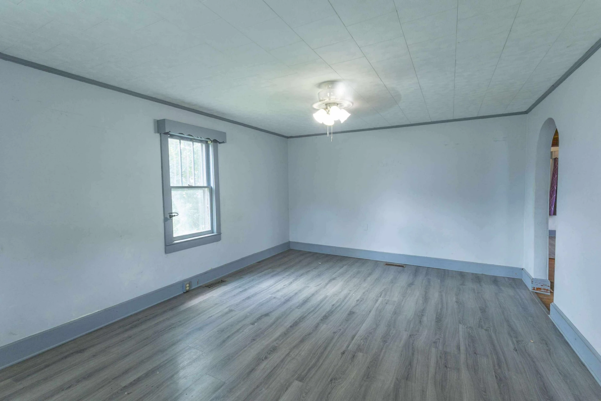 106 S Craig Ave - Photo 4